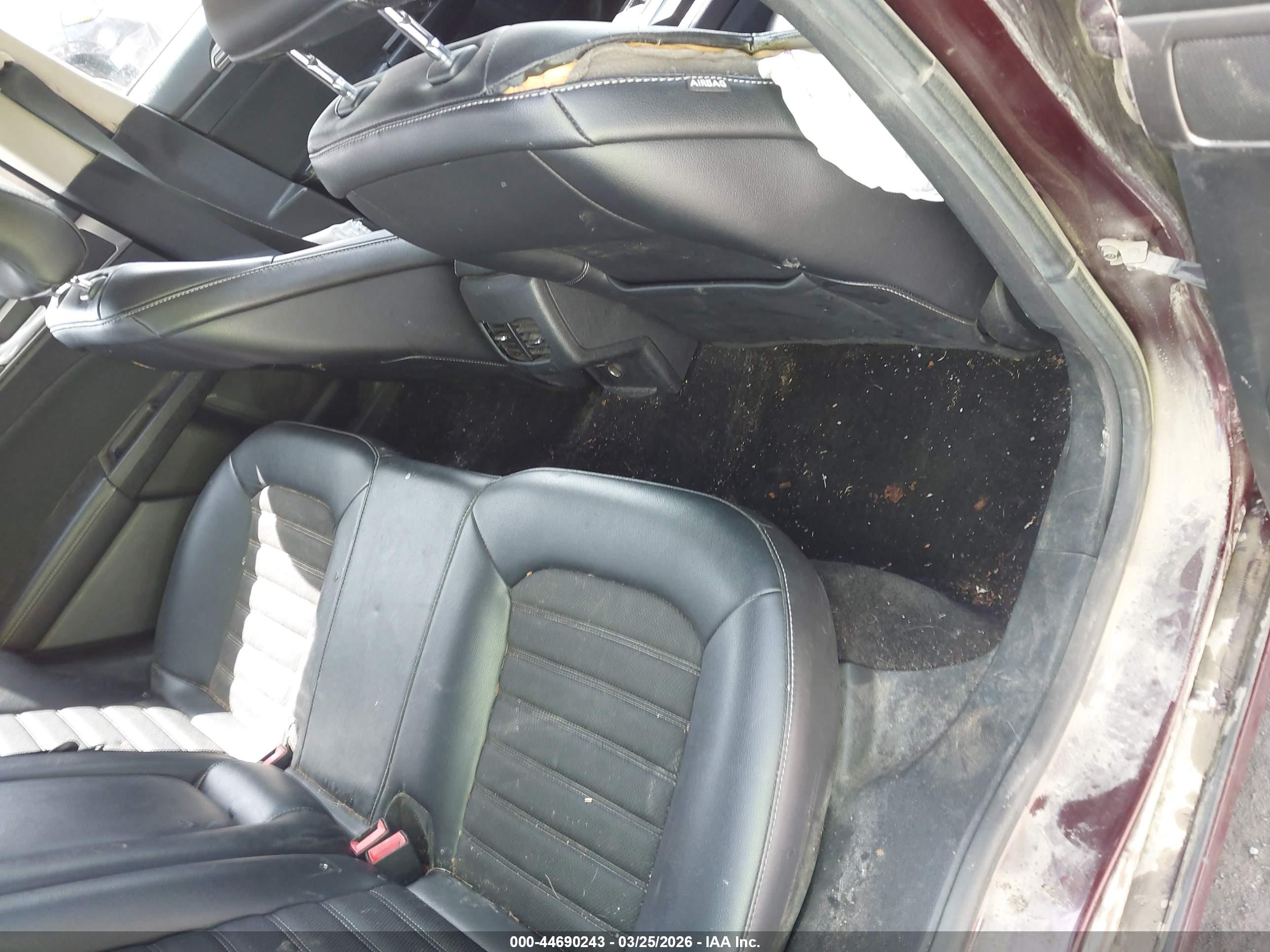 FORD FUSION image 8