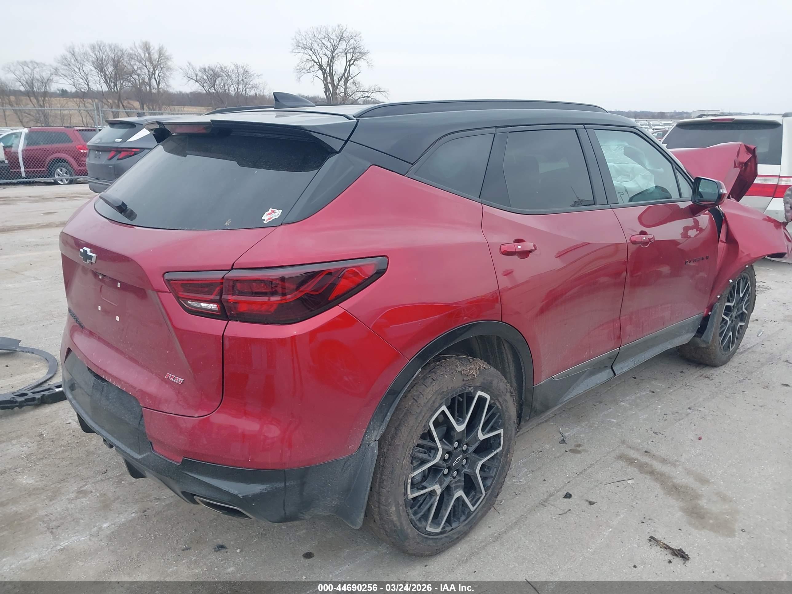 CHEVROLET BLAZER image 4