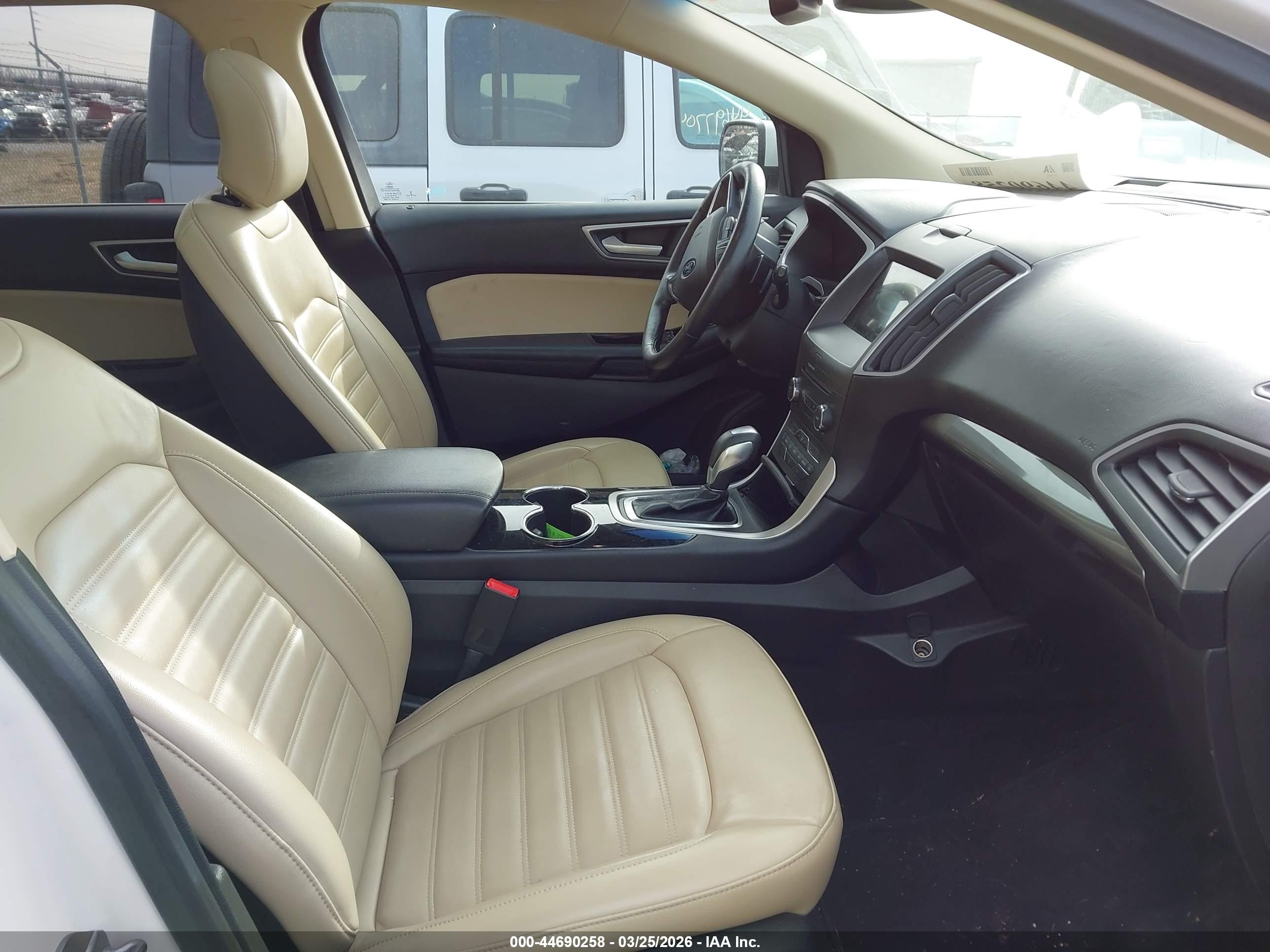 FORD EDGE image 5