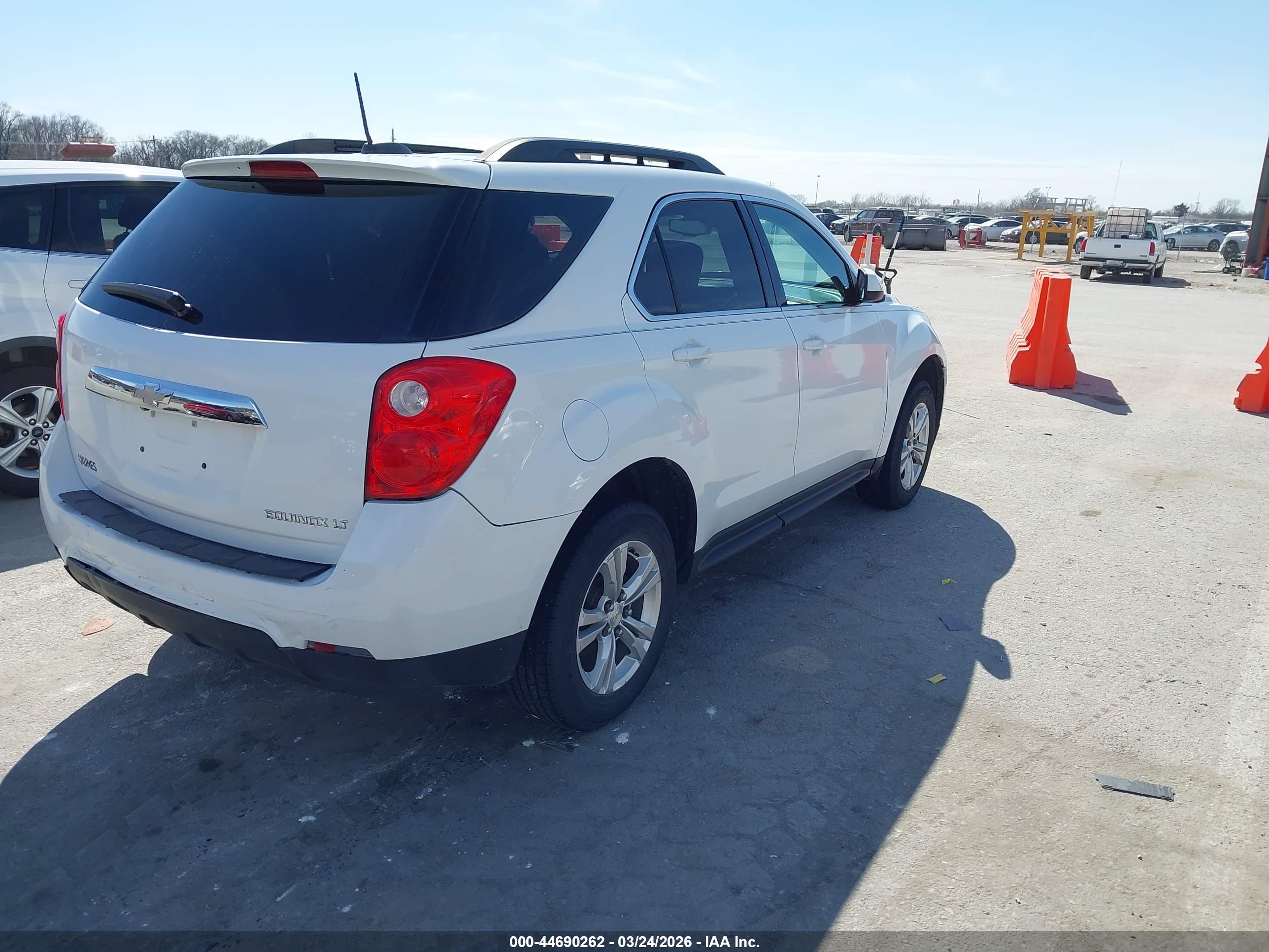 CHEVROLET EQUINOX image 4