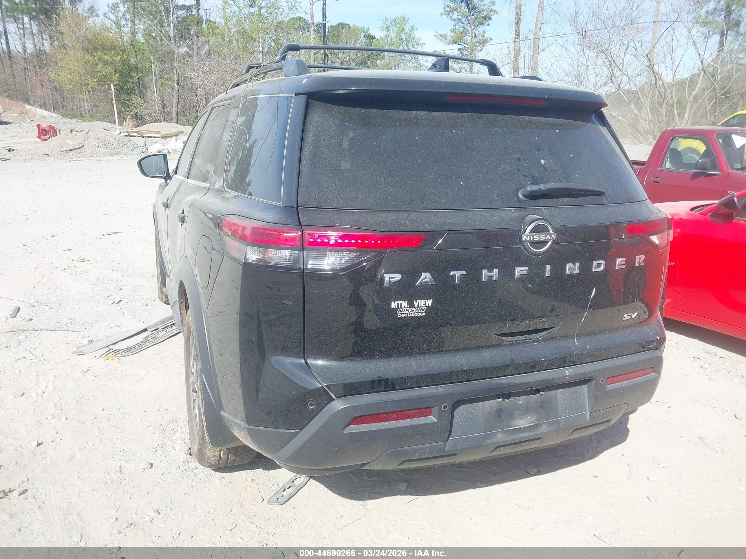 NISSAN PATHFINDER image 3