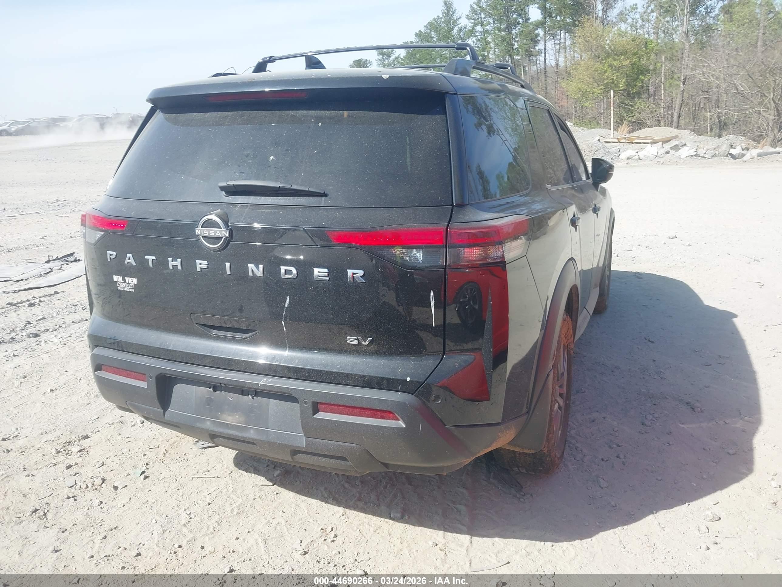 NISSAN PATHFINDER image 4