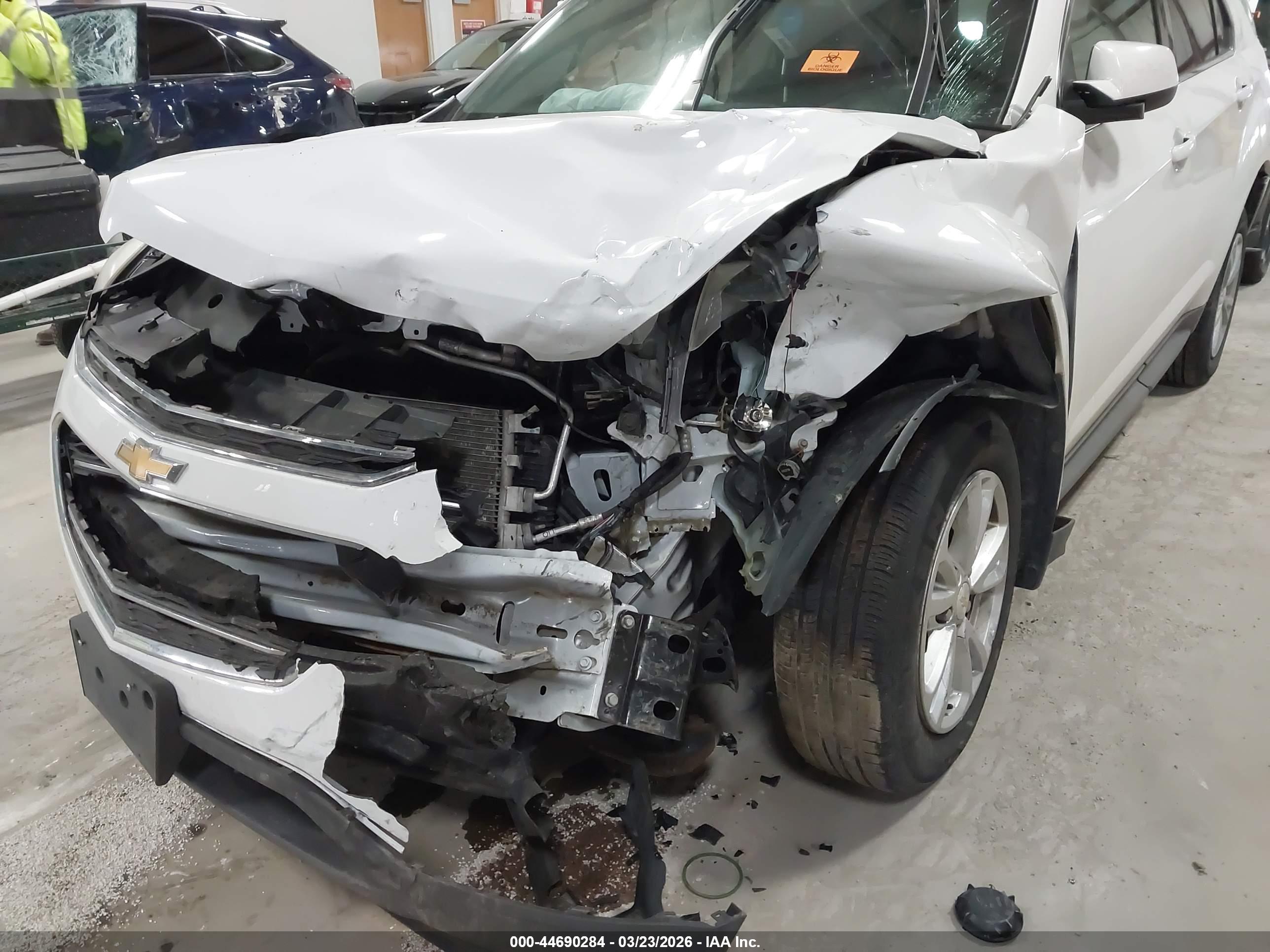 CHEVROLET EQUINOX image 6