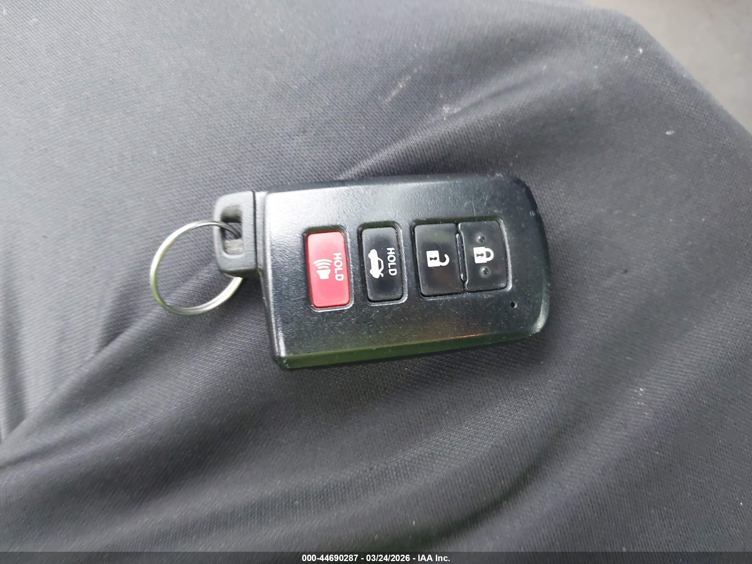 TOYOTA CAMRY image 11