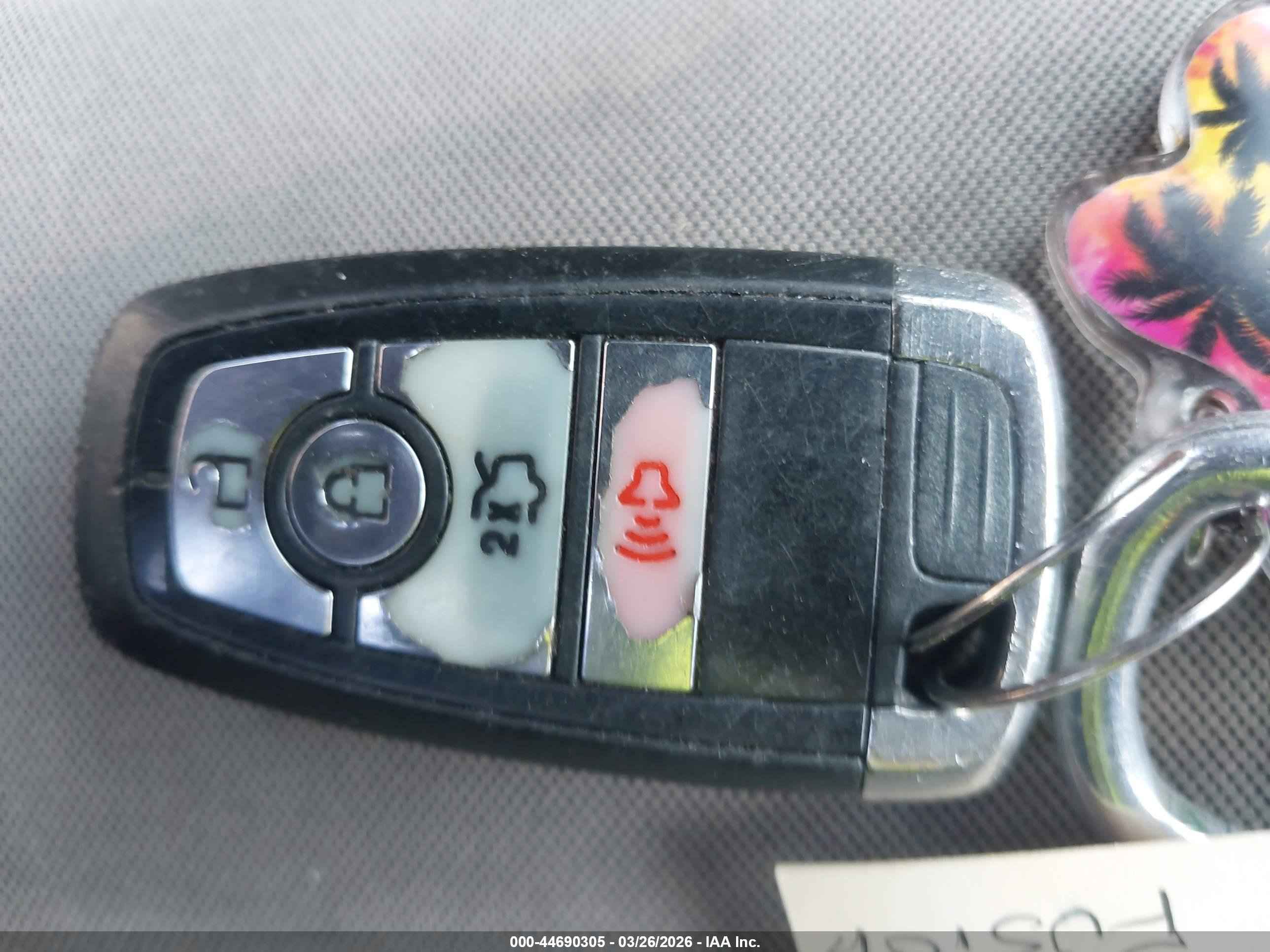 FORD FUSION image 11
