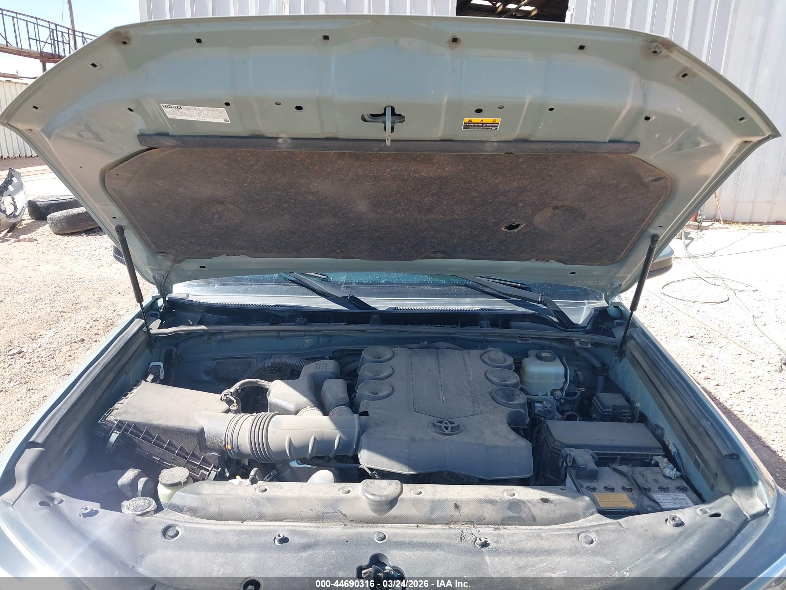 TOYOTA 4RUNNER image 10