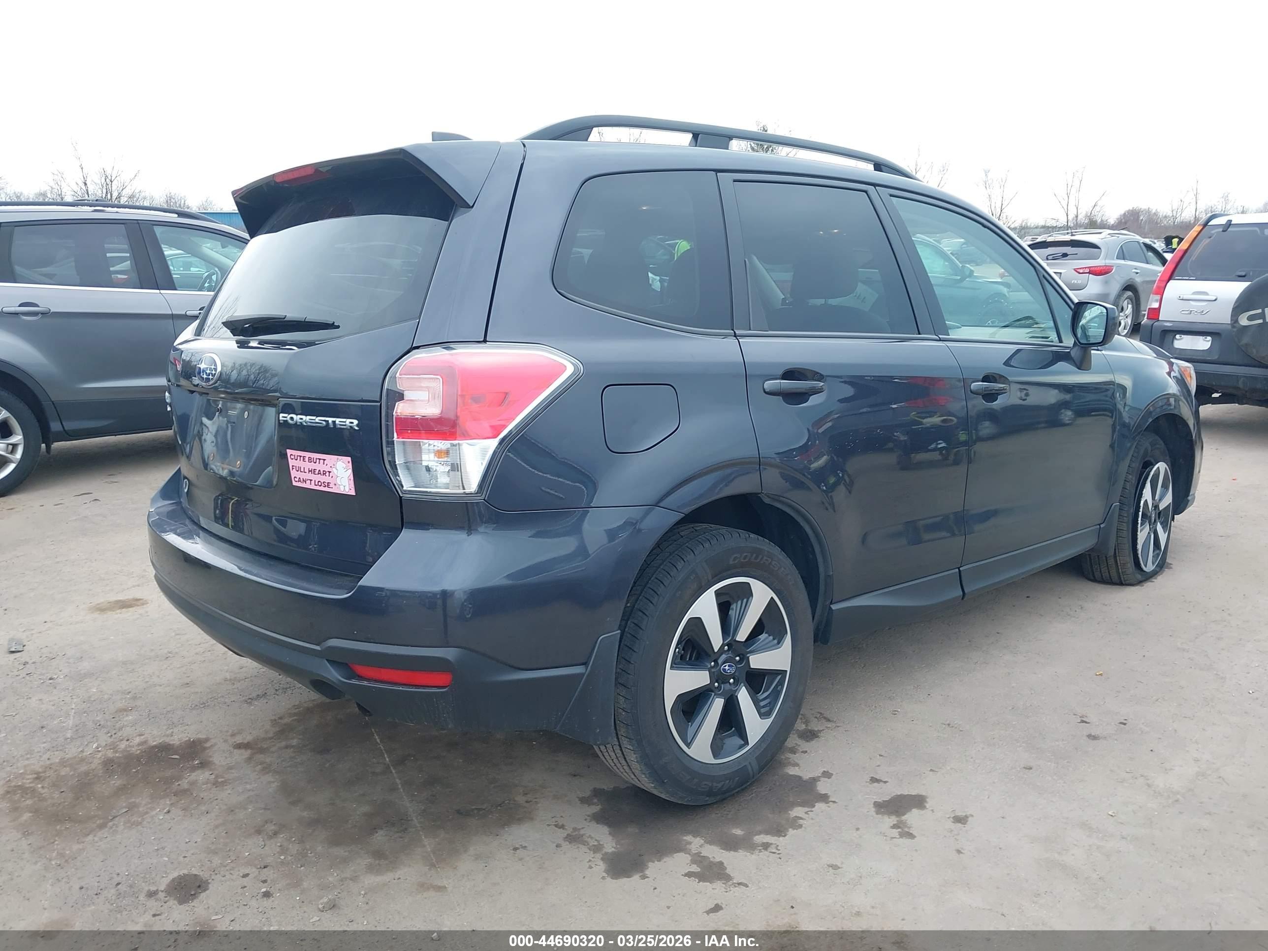 SUBARU FORESTER image 4