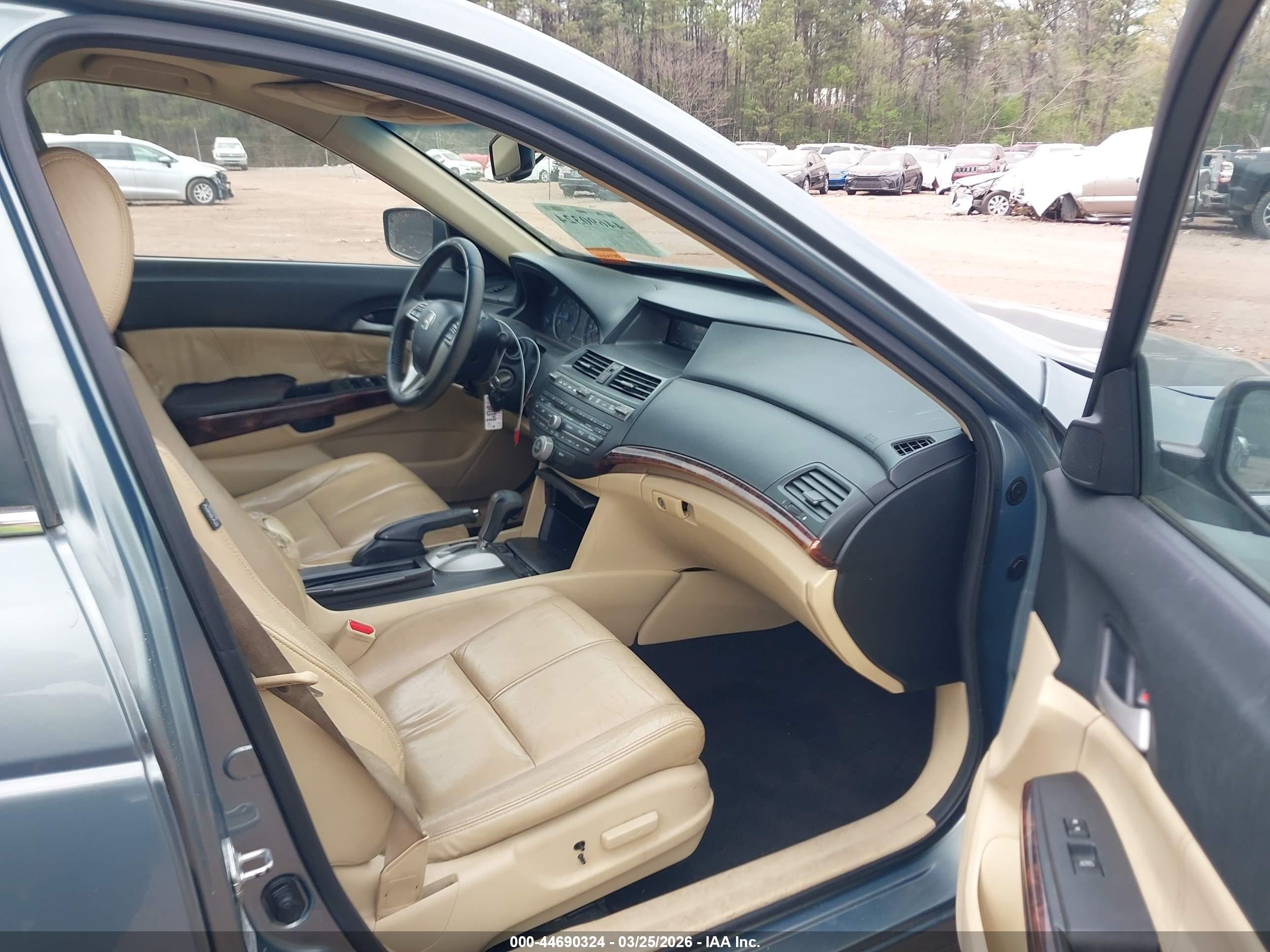 HONDA ACCORD image 5