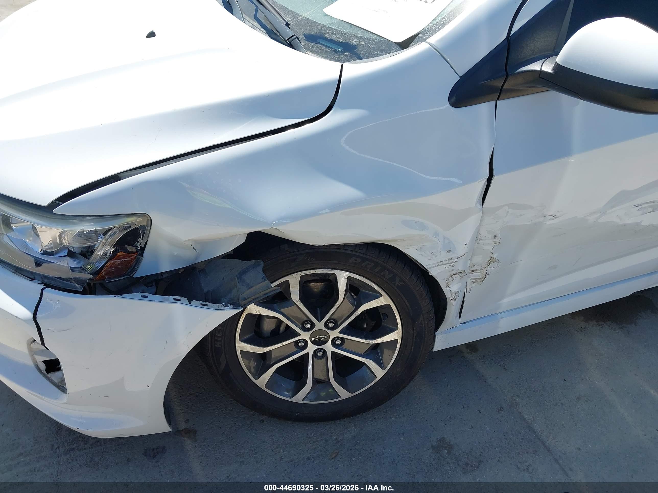 CHEVROLET SONIC image 6