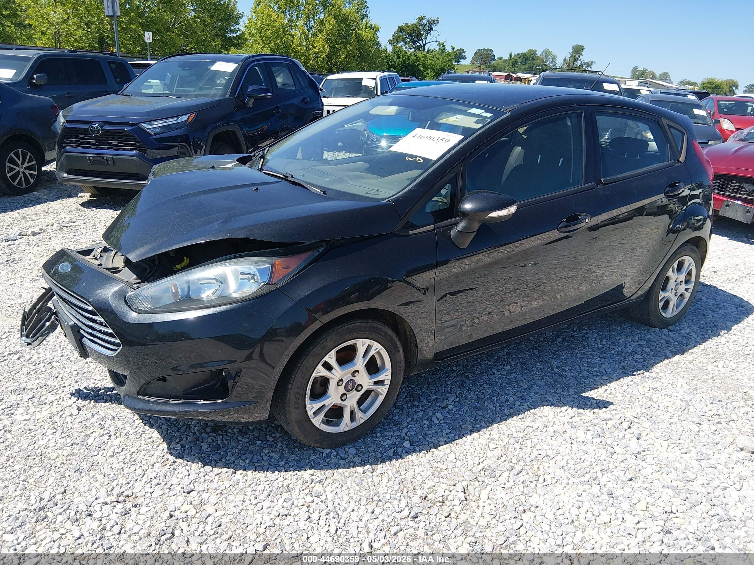 FORD FIESTA image 2