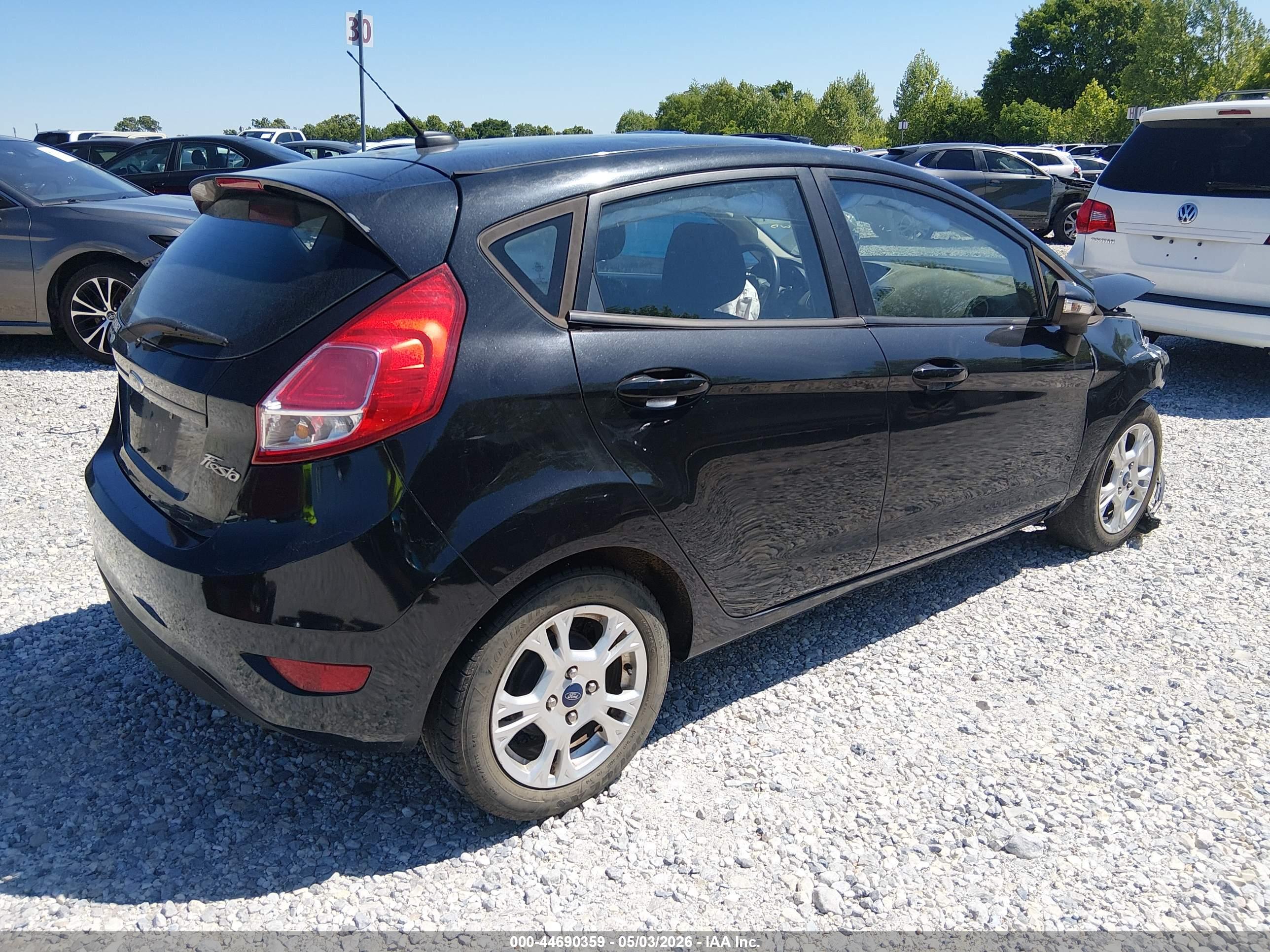 FORD FIESTA image 4