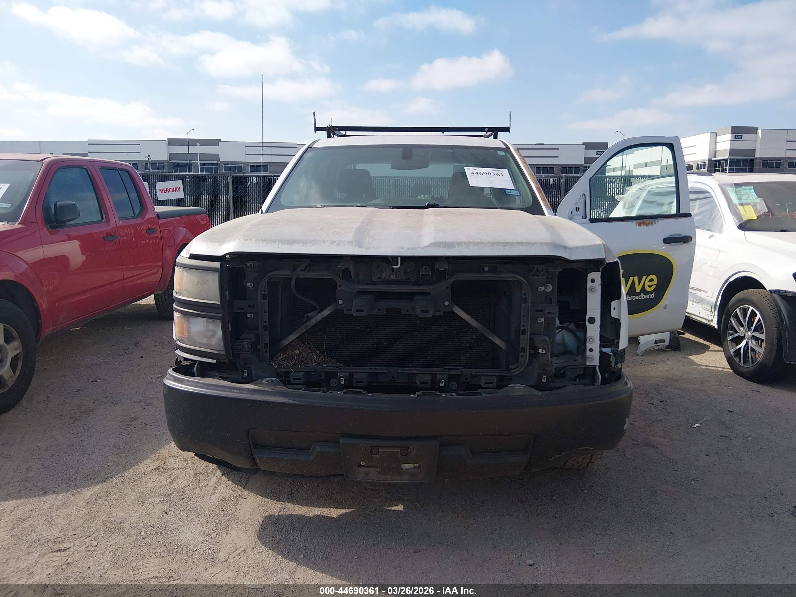 CHEVROLET SILVERADO image 6