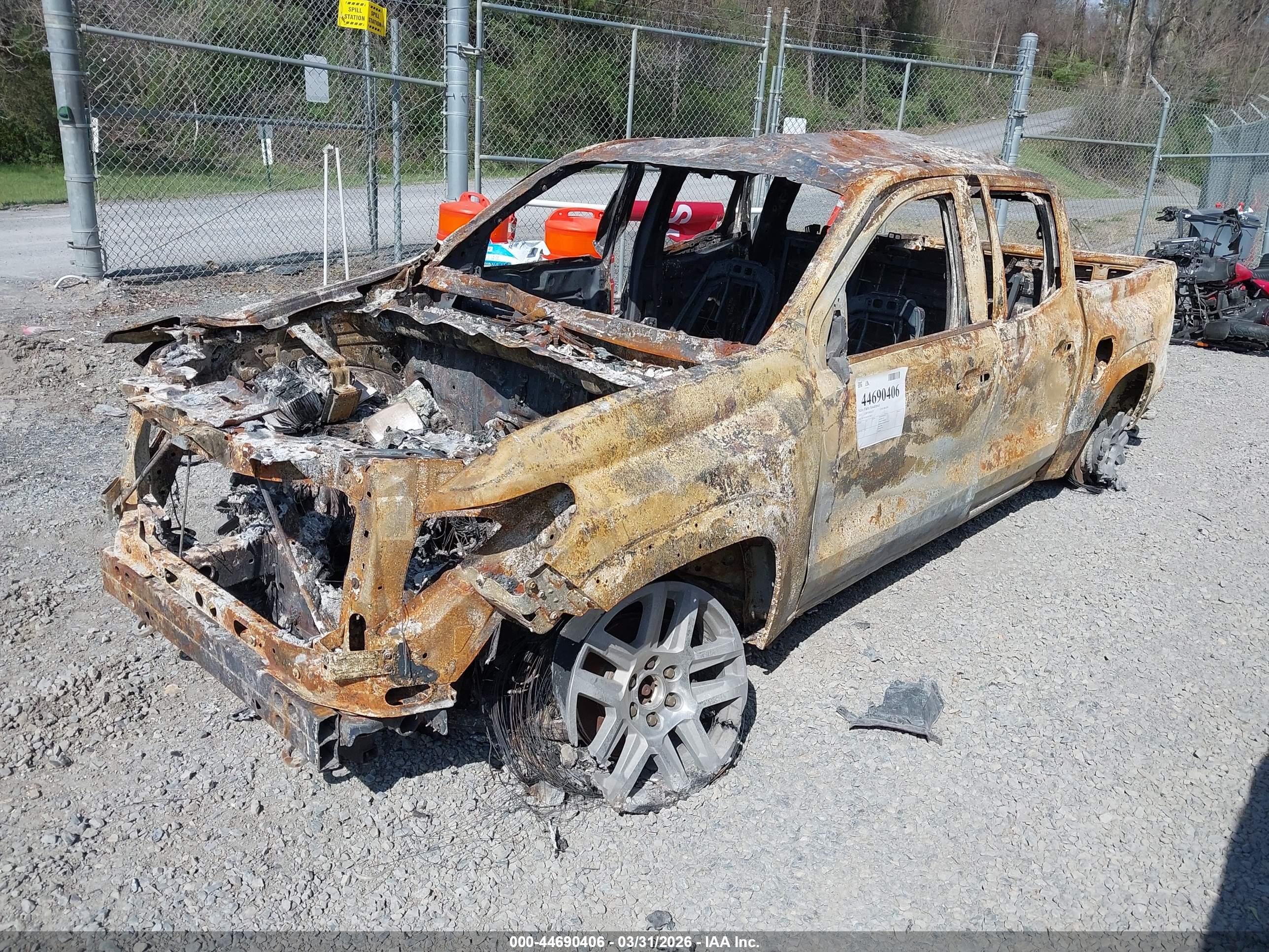 CHEVROLET COLORADO image 2