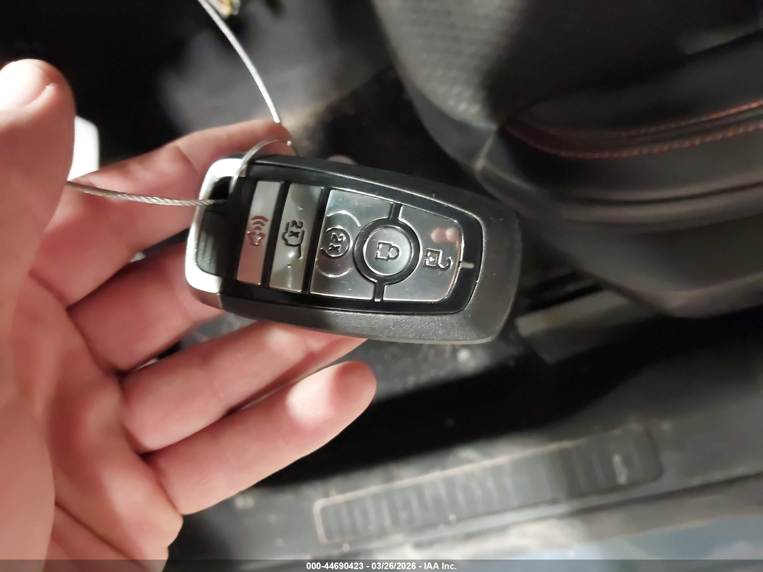 FORD ESCAPE image 11