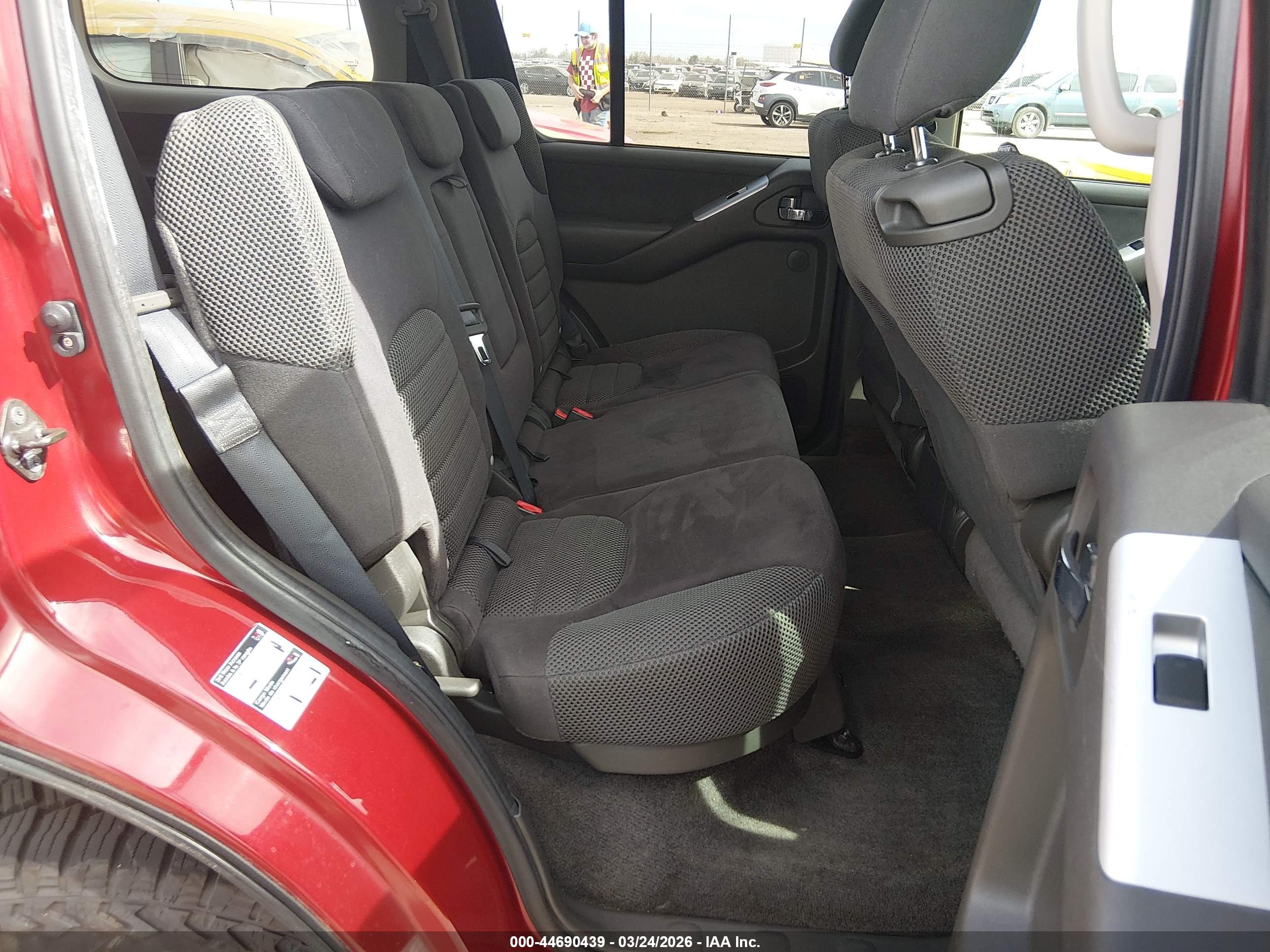 NISSAN PATHFINDER image 8