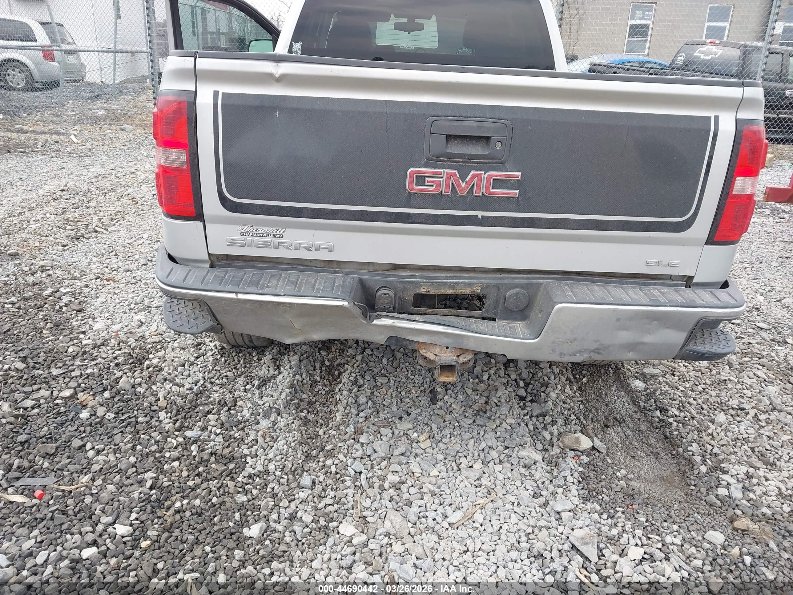 GMC SIERRA image 6