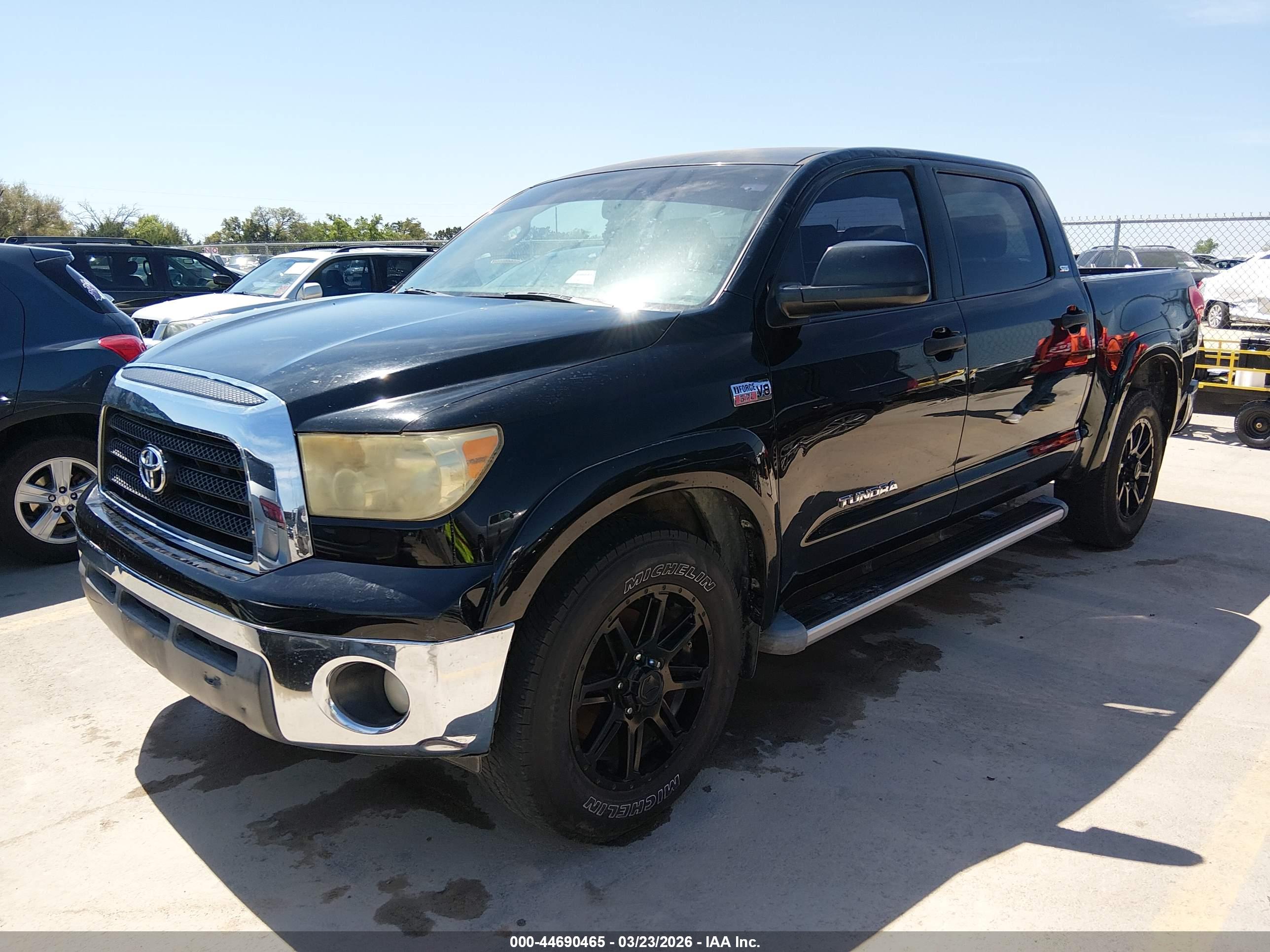 TOYOTA TUNDRA image 2