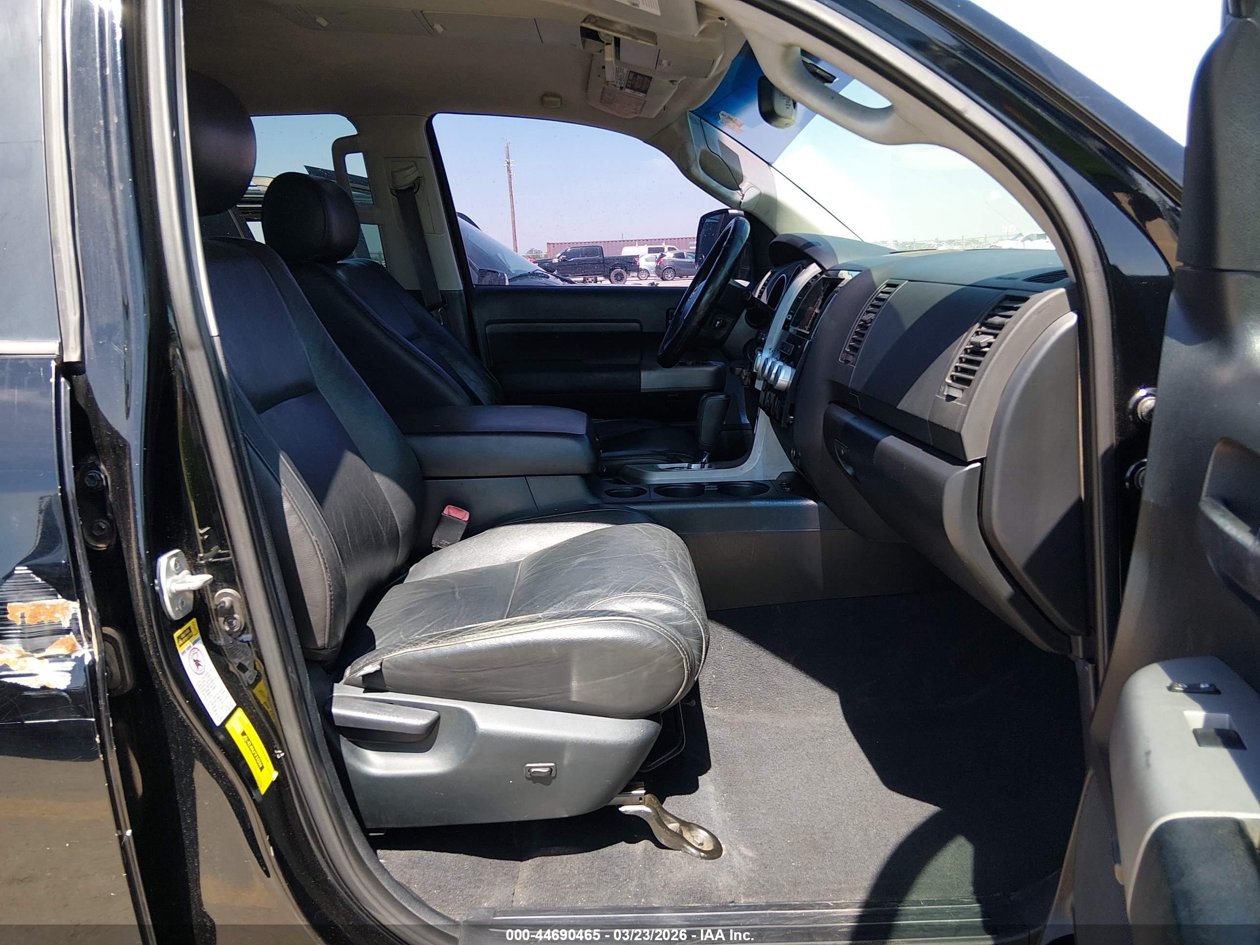 TOYOTA TUNDRA image 5