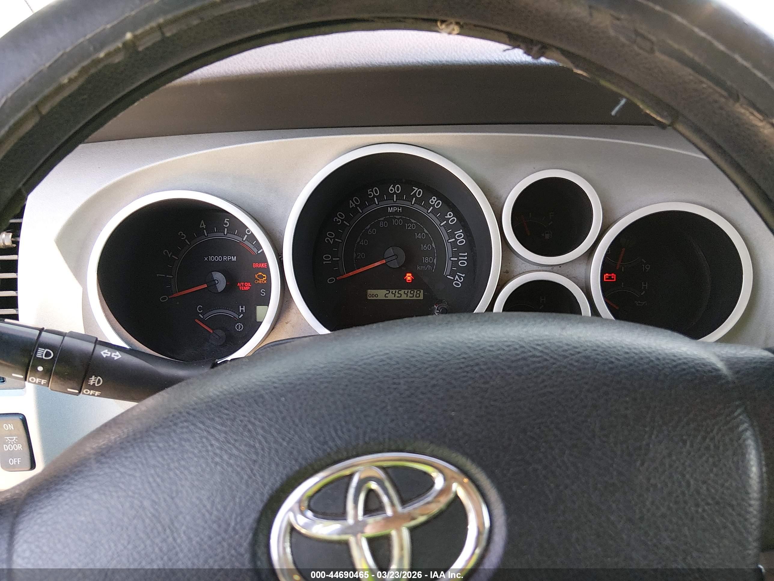 TOYOTA TUNDRA image 7