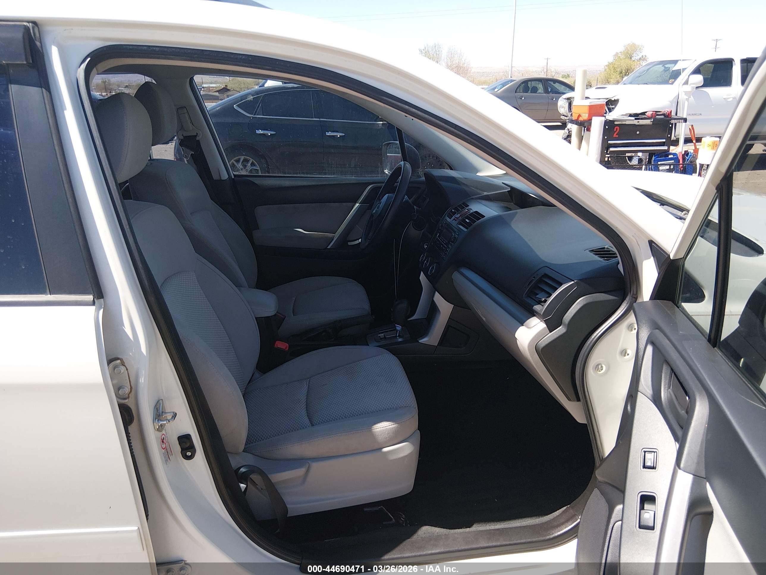 SUBARU FORESTER image 5