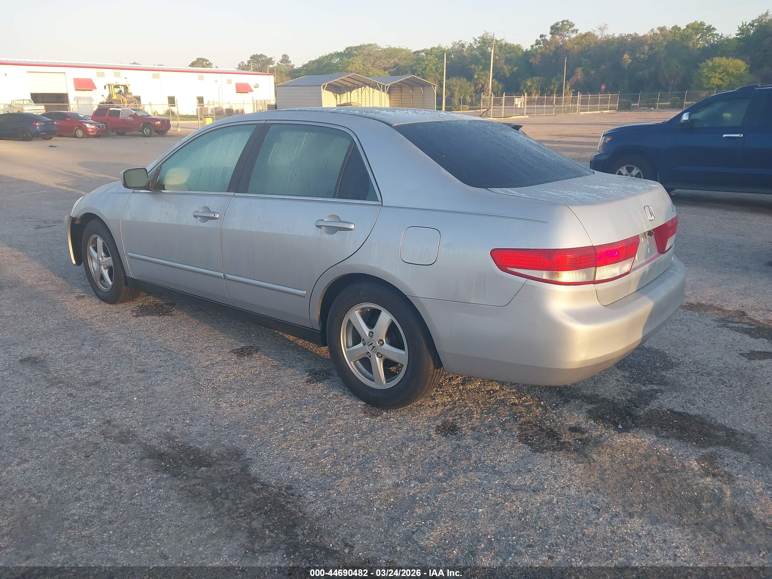 HONDA ACCORD image 3