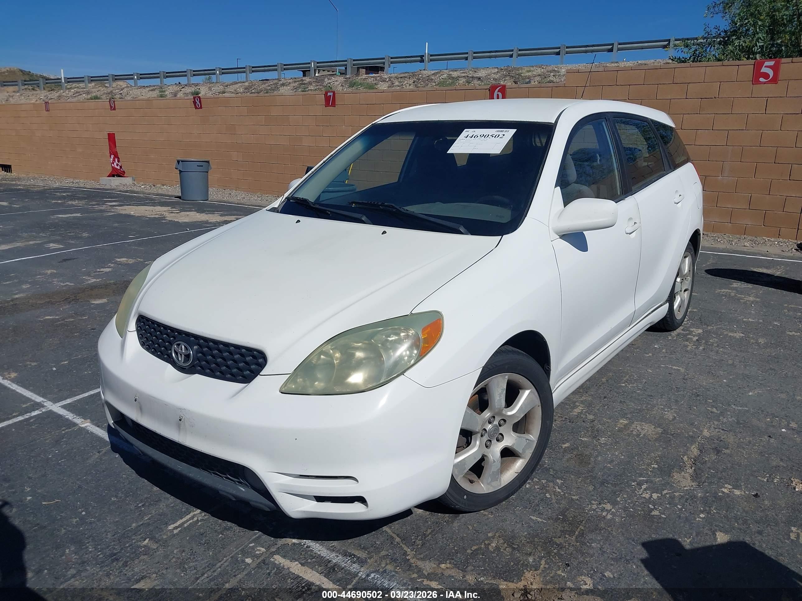 TOYOTA MATRIX image 2