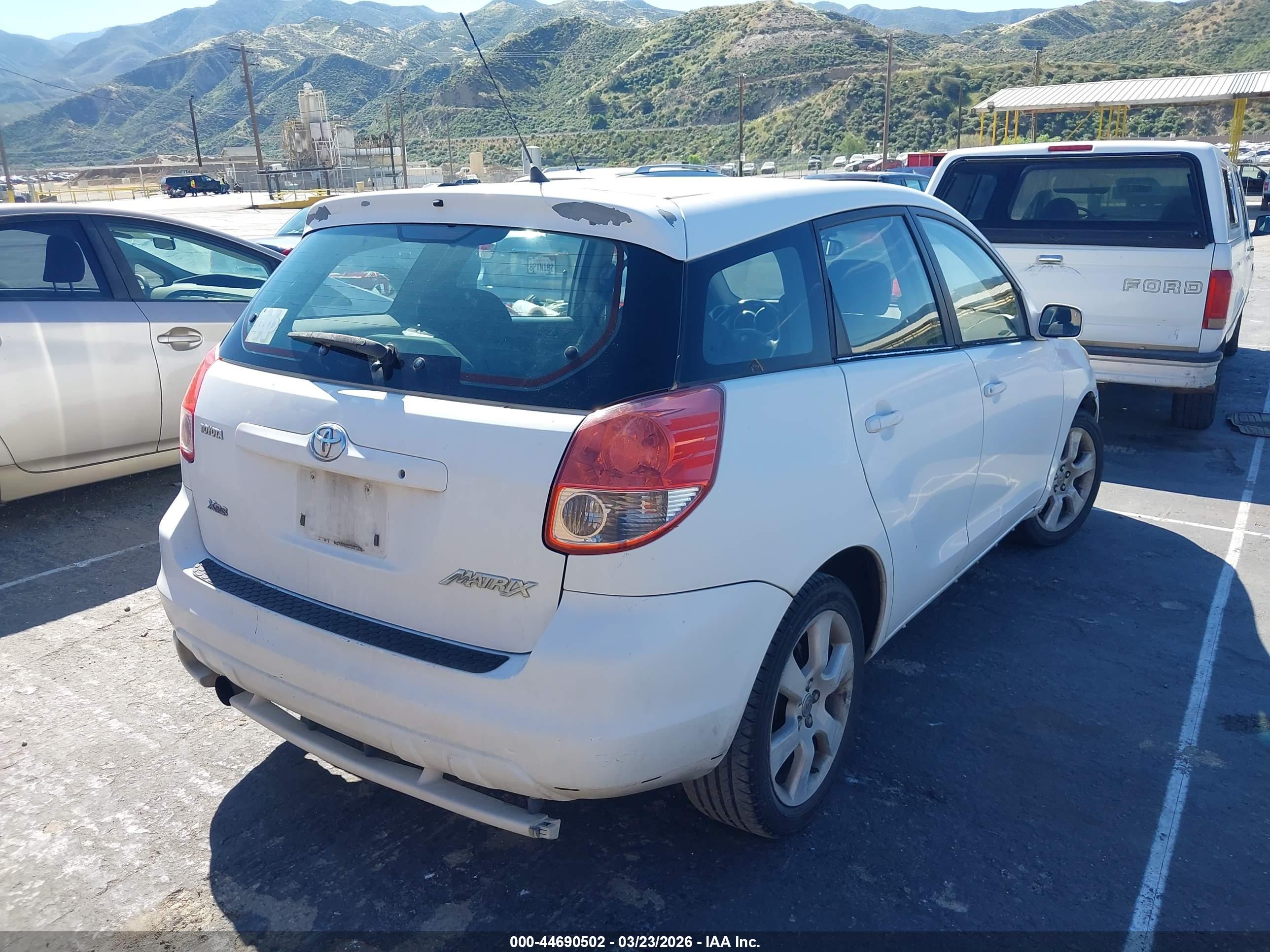 TOYOTA MATRIX image 4