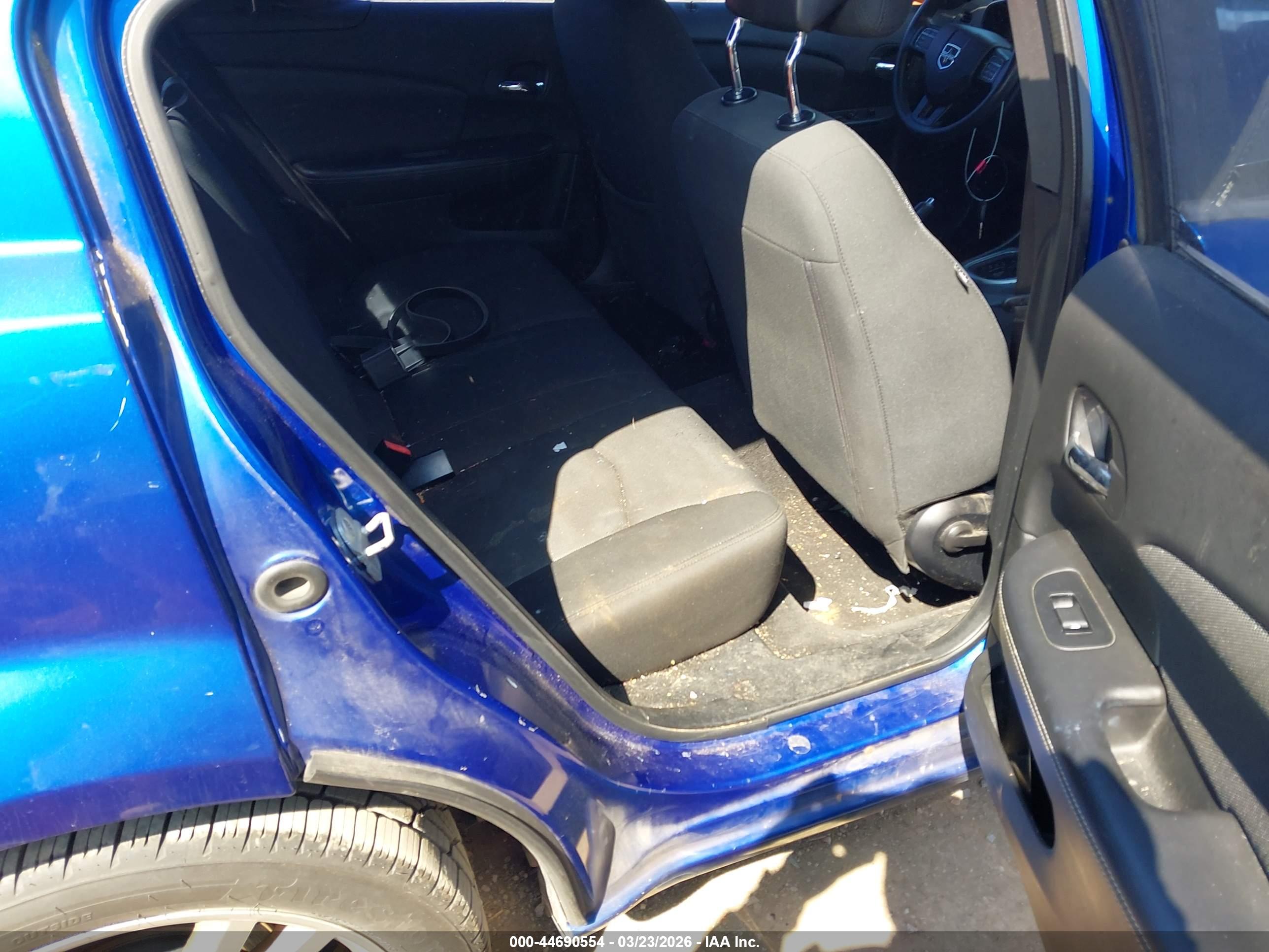 DODGE AVENGER image 8