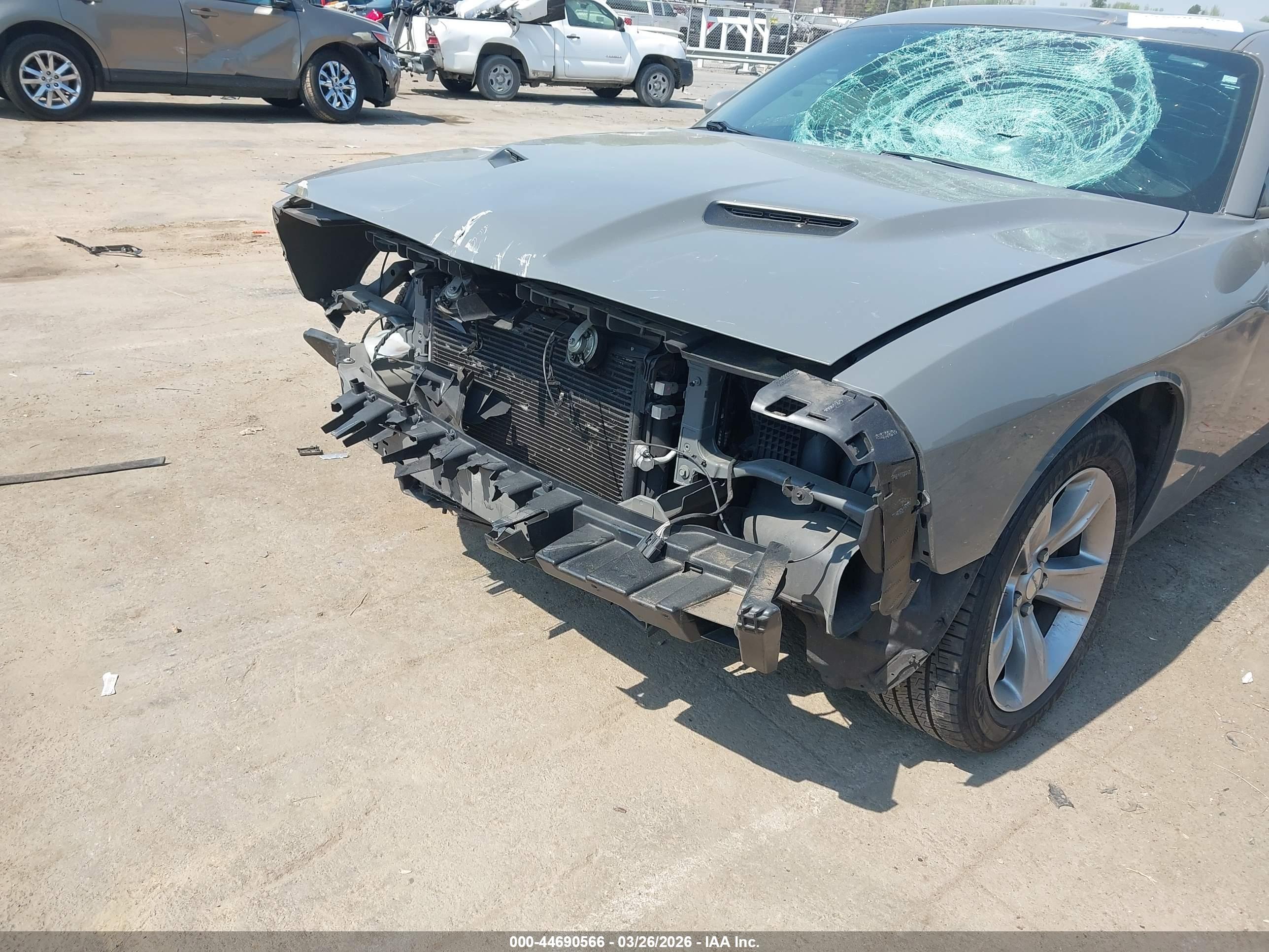DODGE CHALLENGER image 6