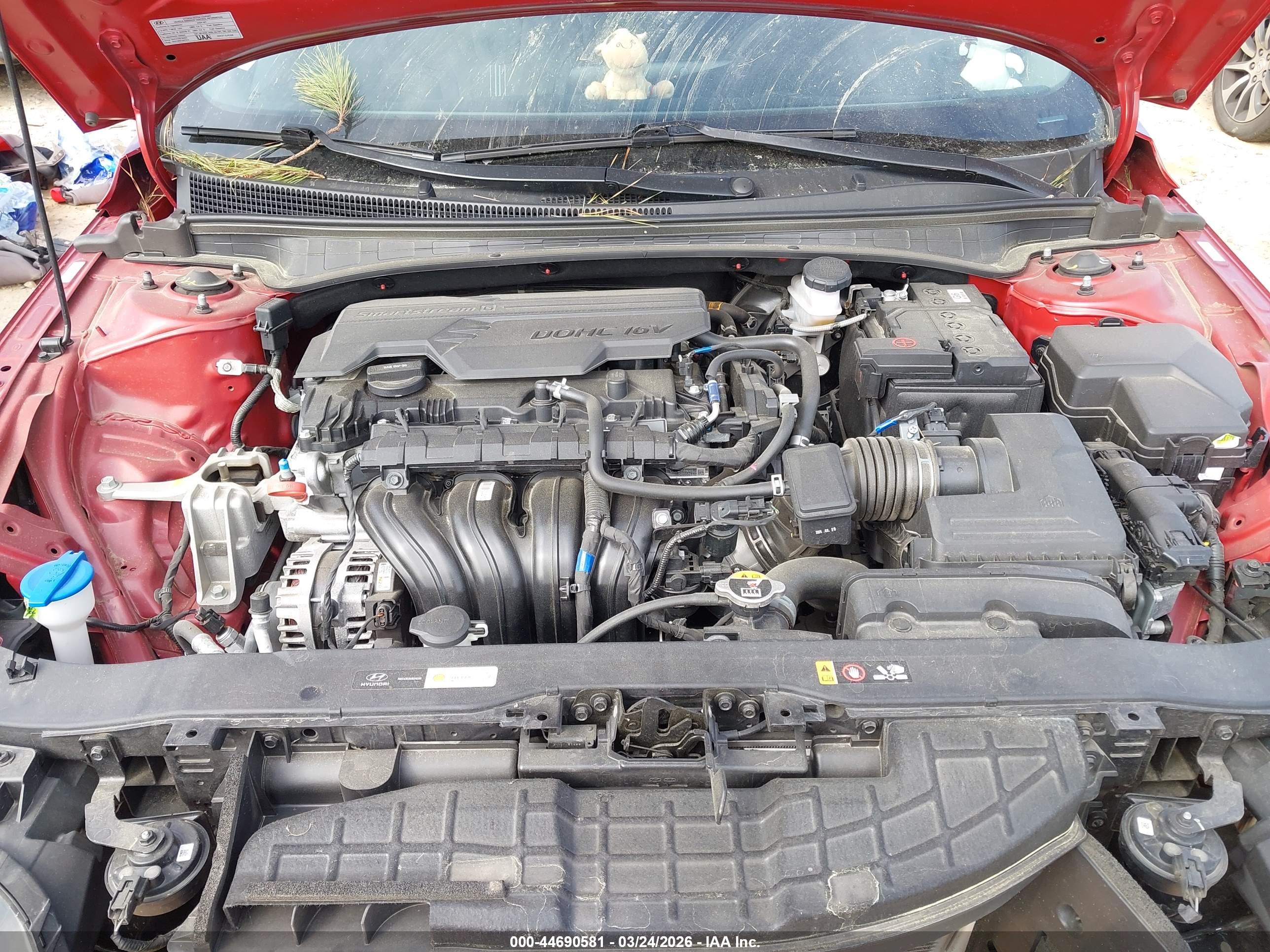 HYUNDAI ELANTRA image 10