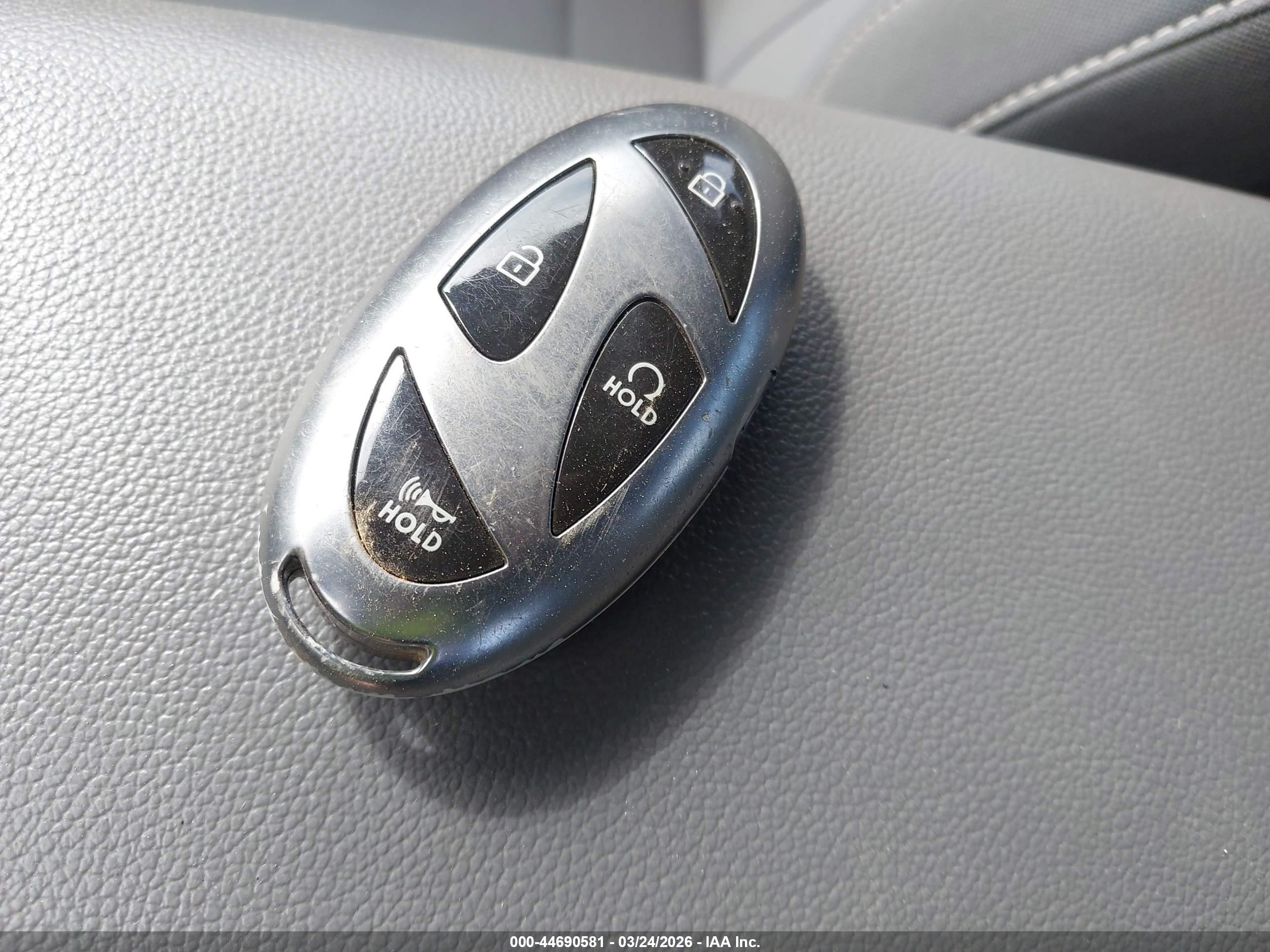 HYUNDAI ELANTRA image 11