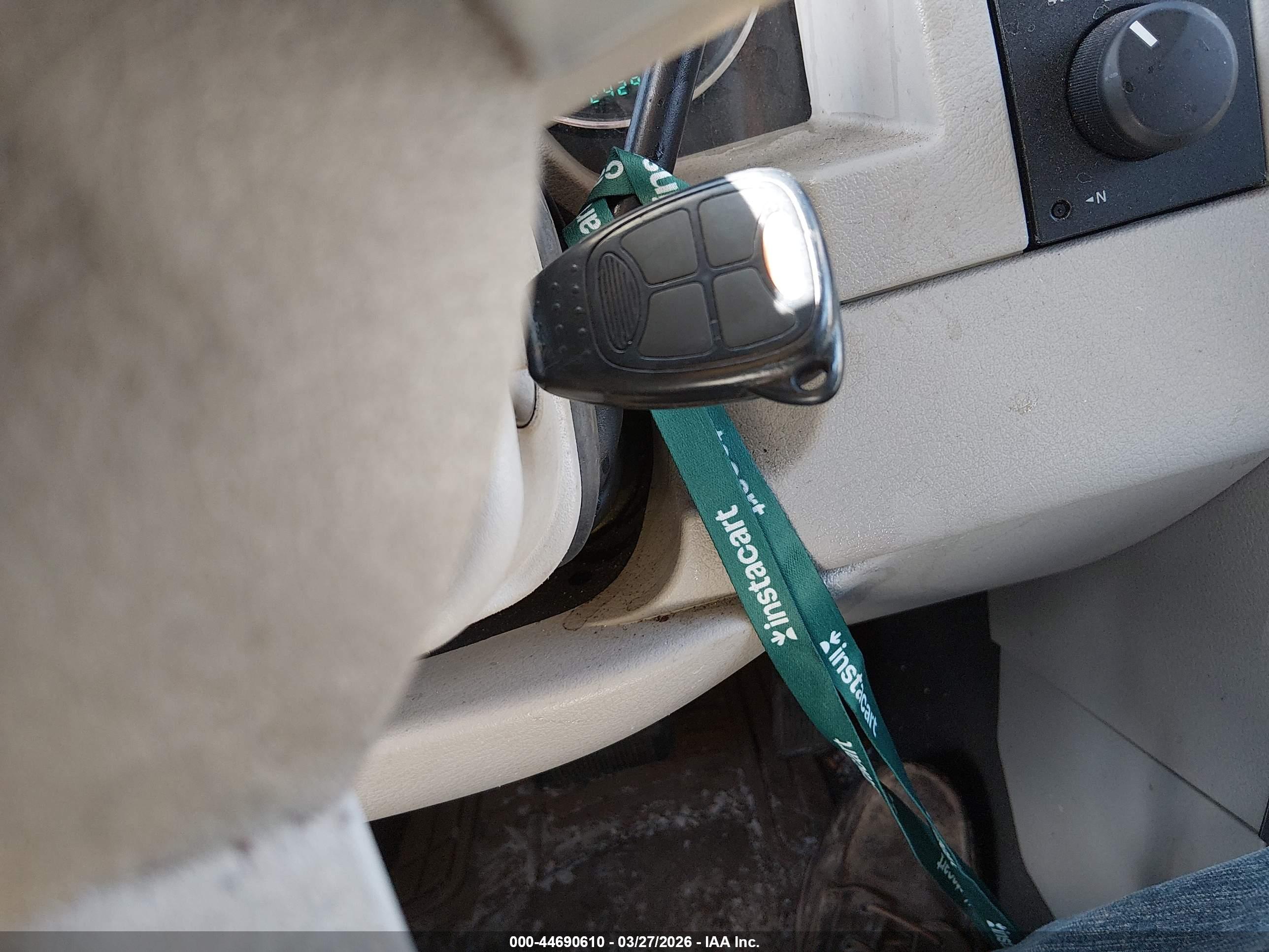 CHRYSLER ASPEN image 11