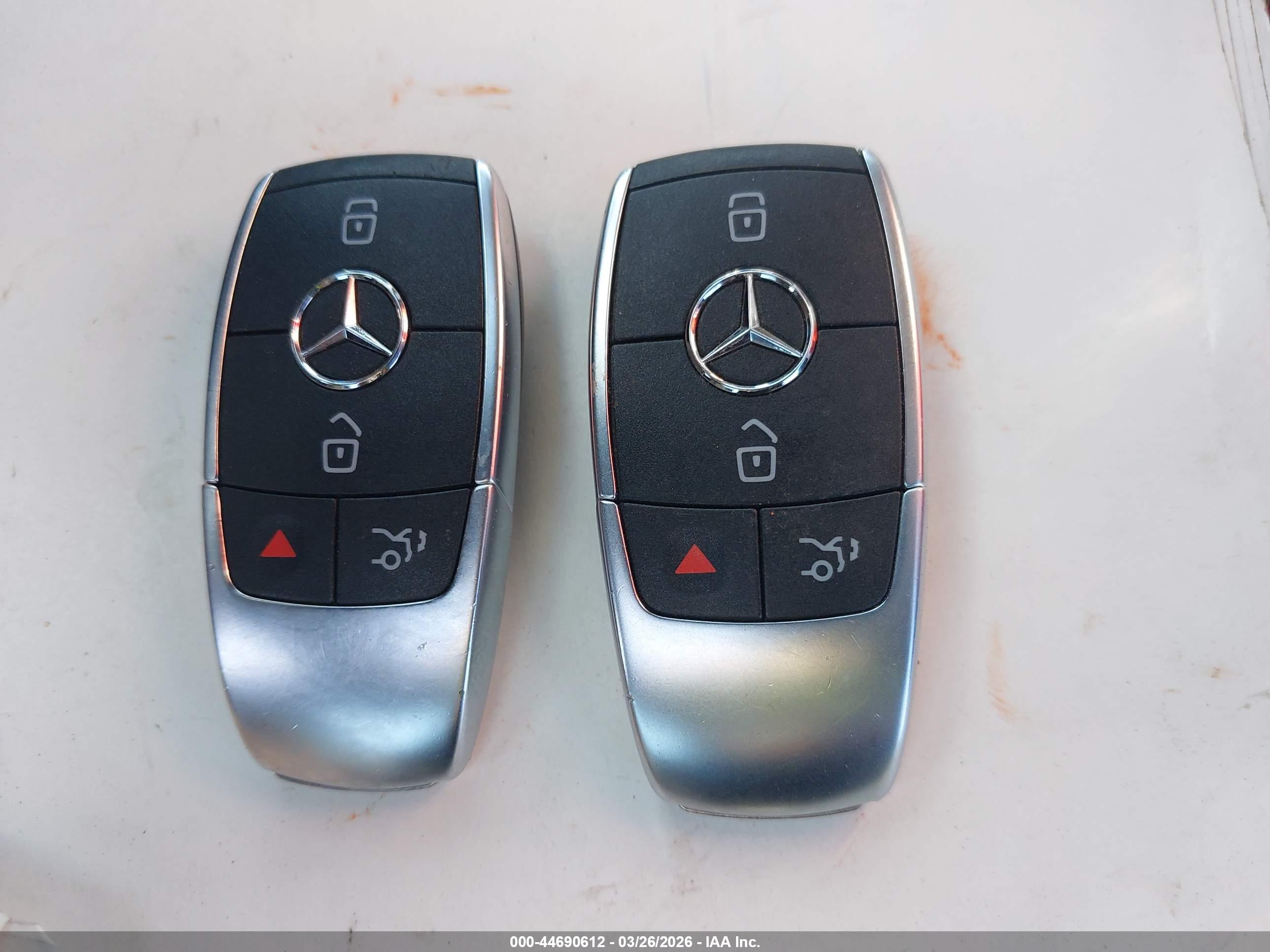 MERCEDES-BENZ A image 11