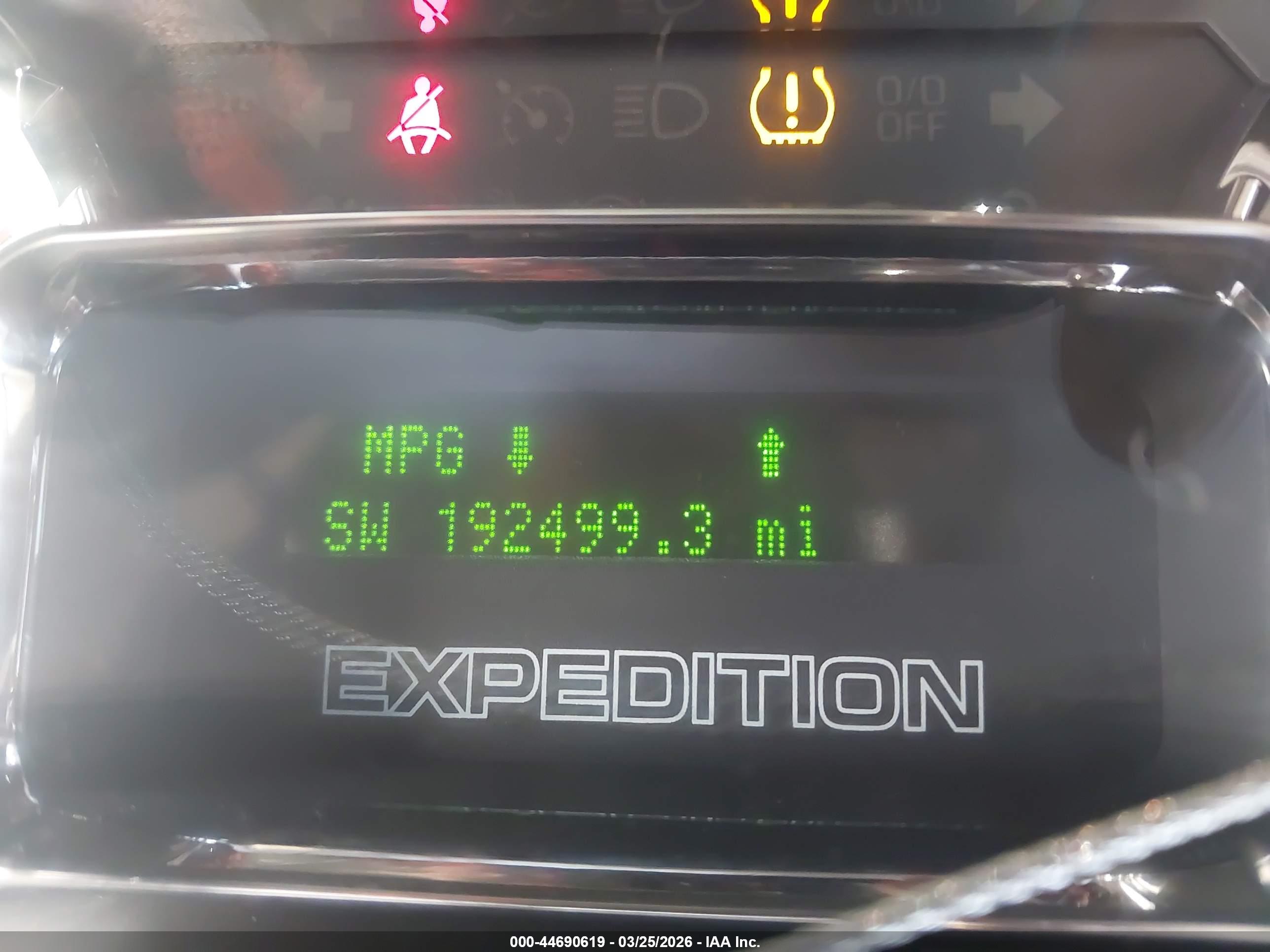 FORD EXPEDITION image 7