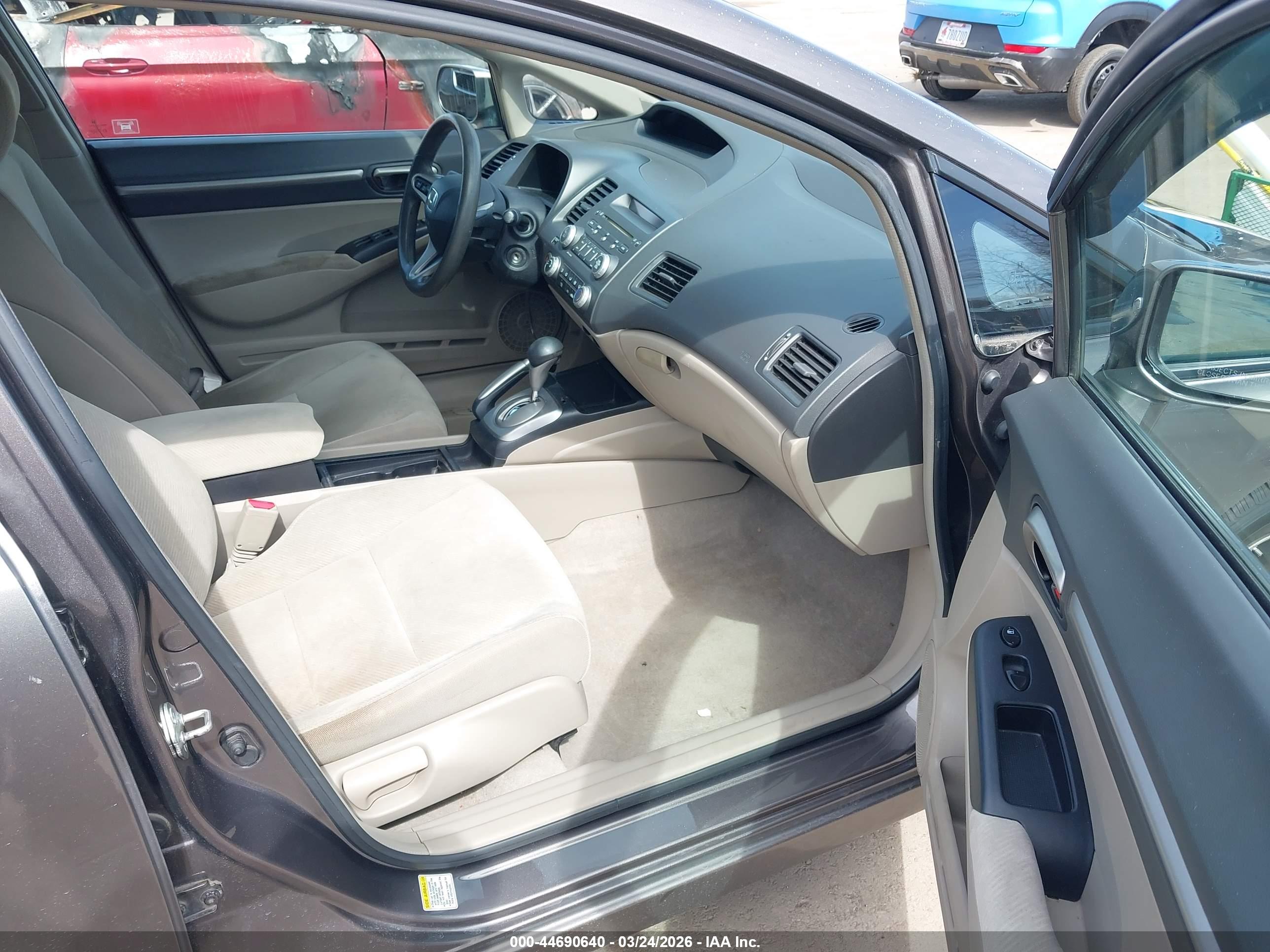 HONDA CIVIC image 5