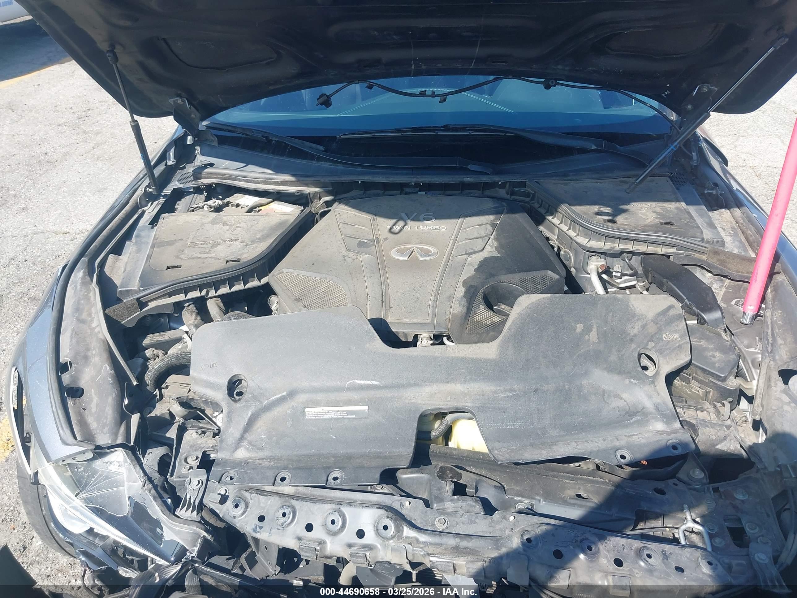 INFINITI Q60 image 10
