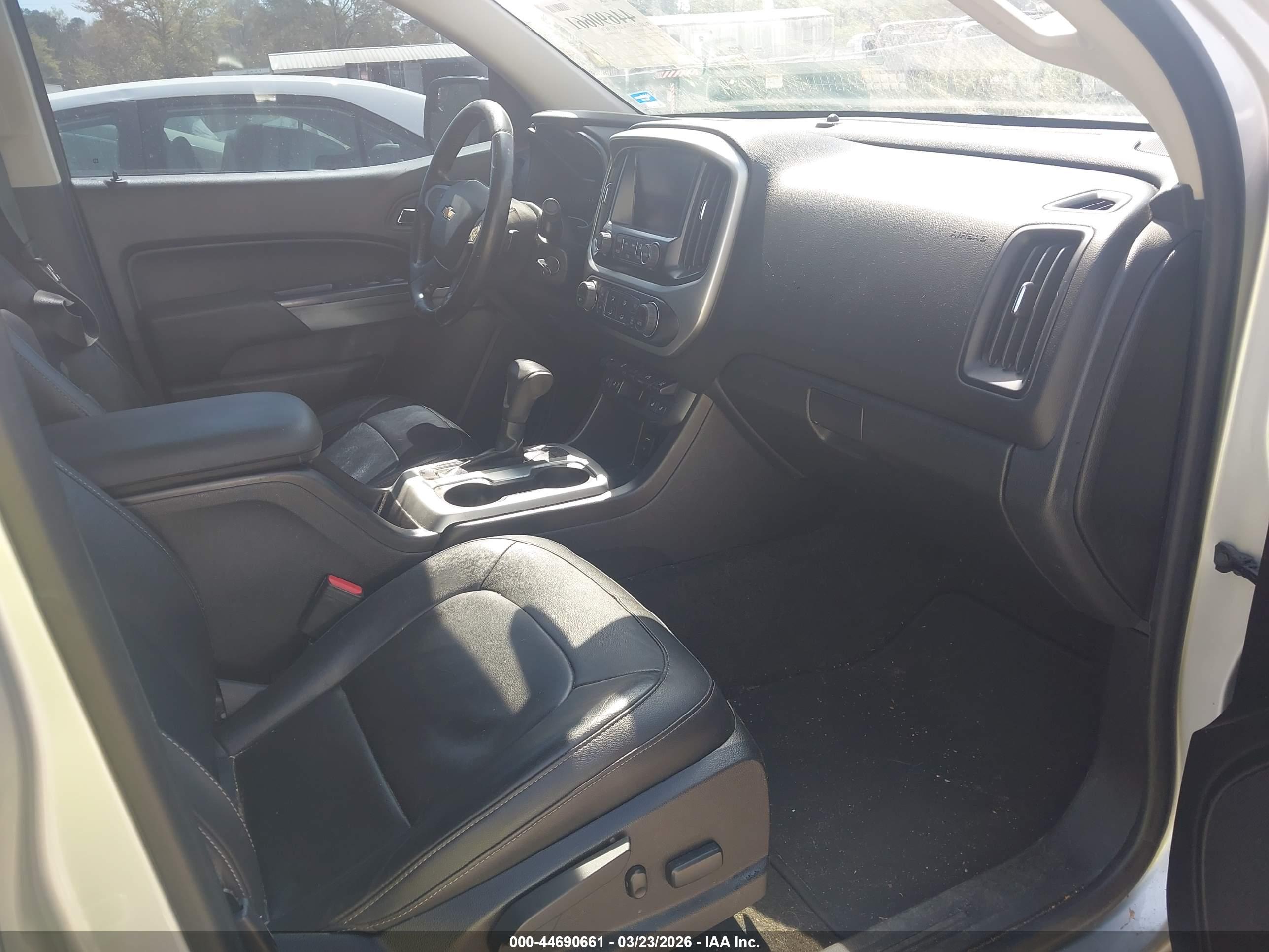 CHEVROLET COLORADO image 5