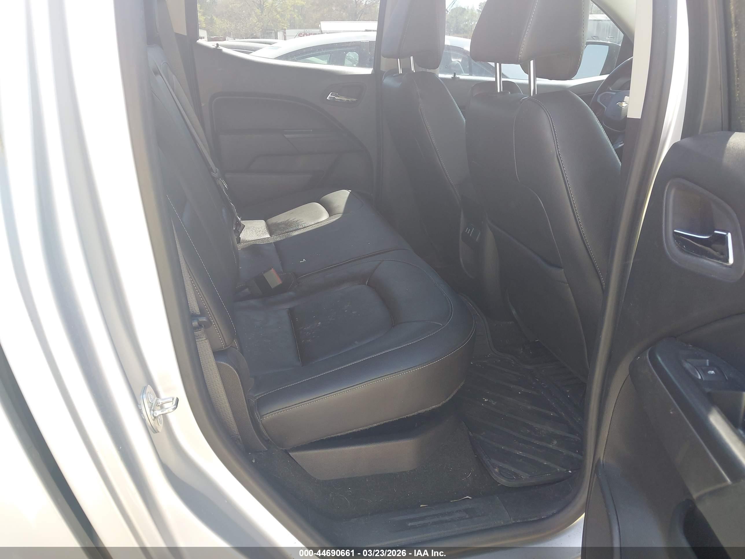 CHEVROLET COLORADO image 8