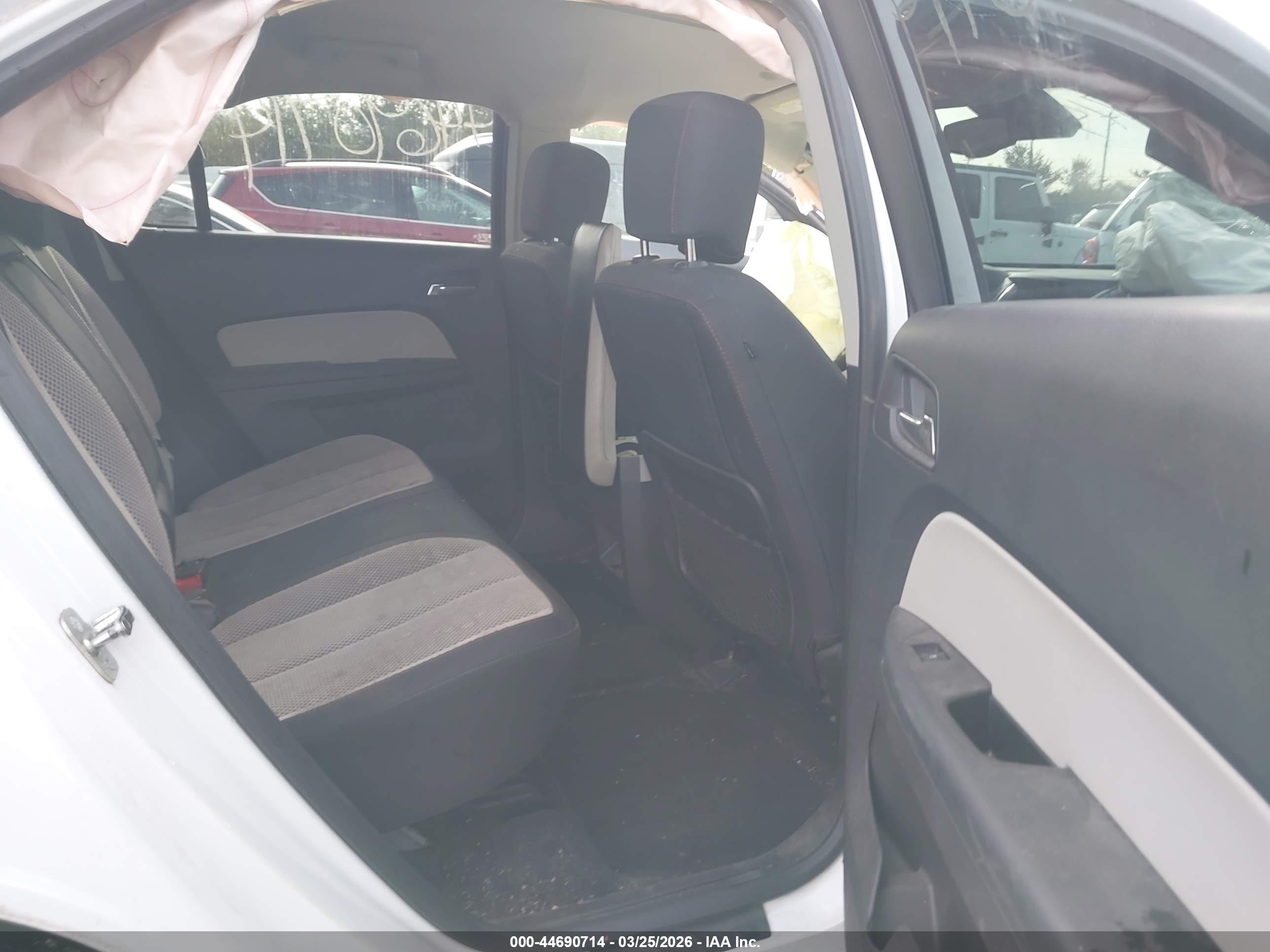 CHEVROLET EQUINOX image 8