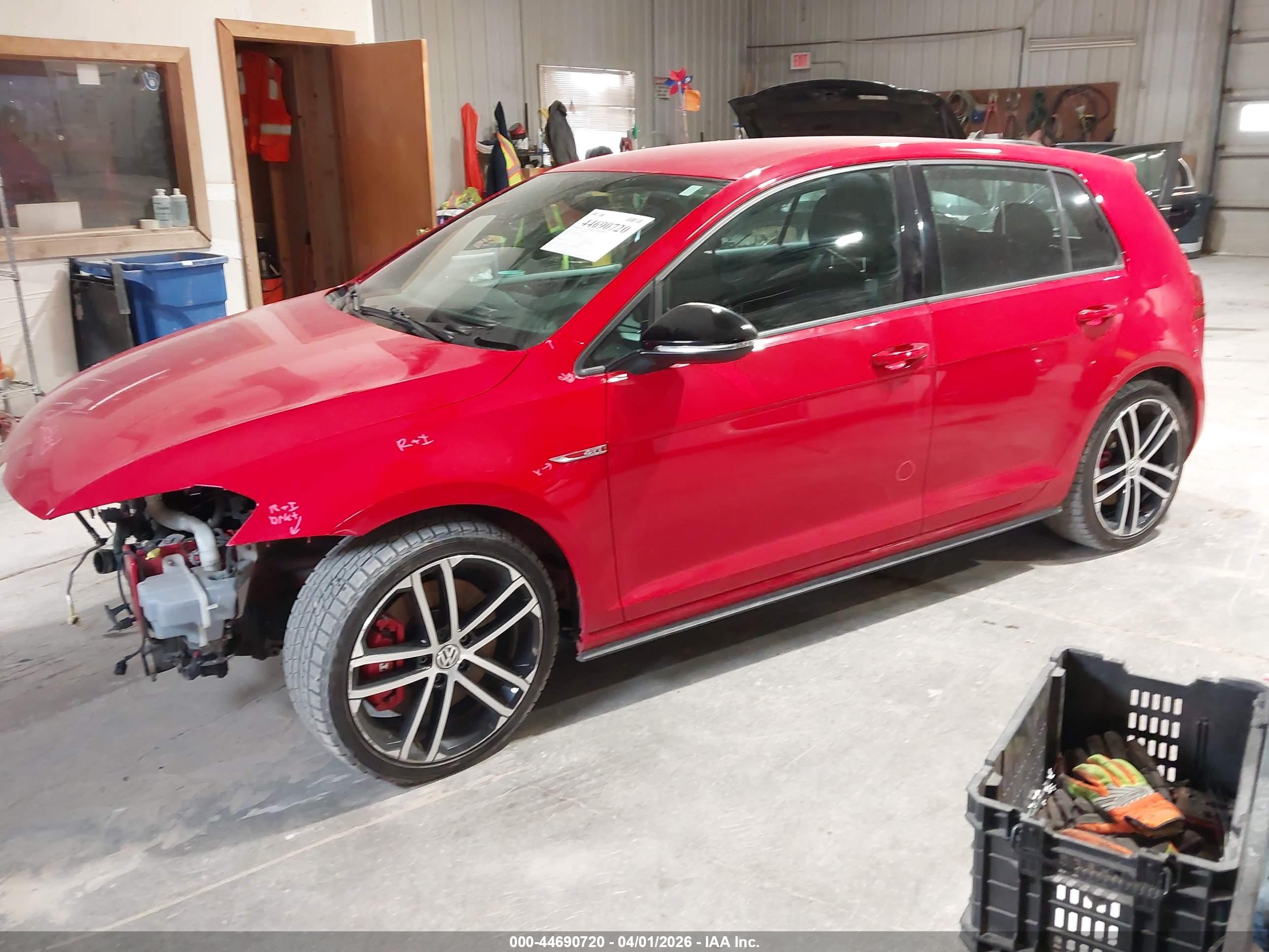 VOLKSWAGEN GOLF image 2