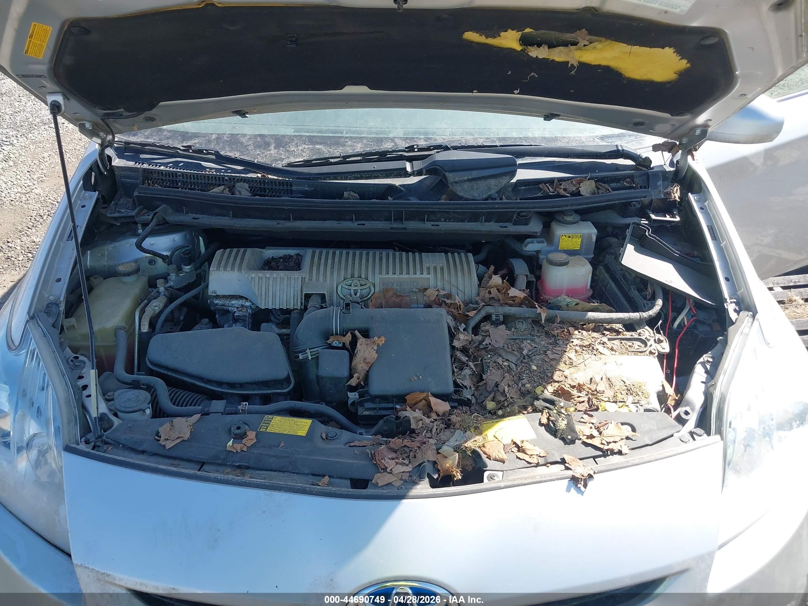 TOYOTA PRIUS image 10