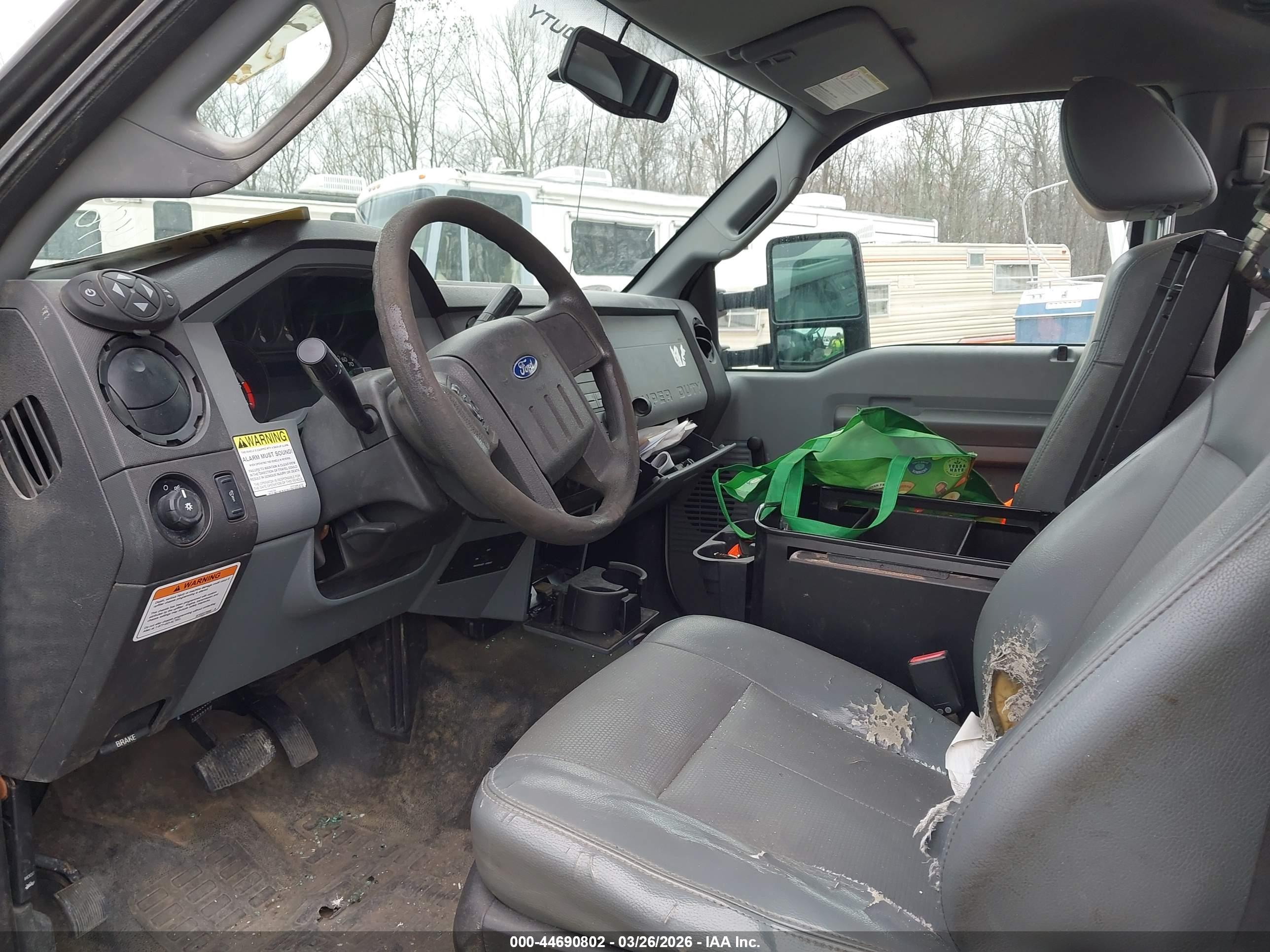 FORD F-450 image 8