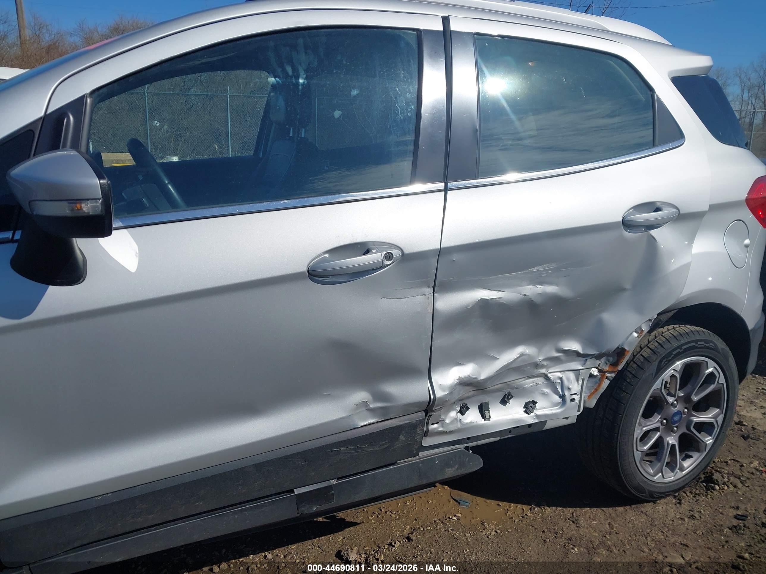 FORD ECOSPORT image 6
