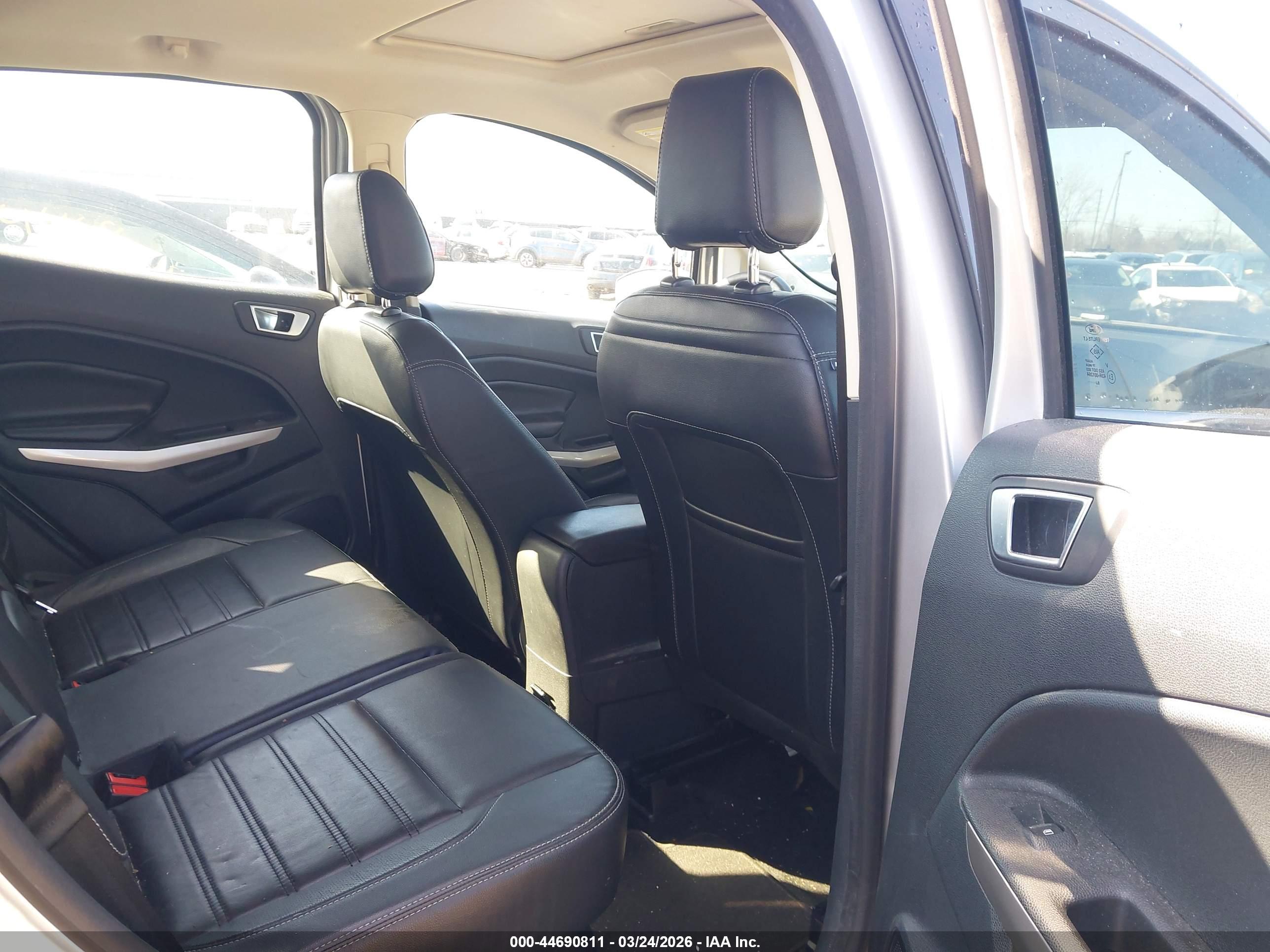 FORD ECOSPORT image 8