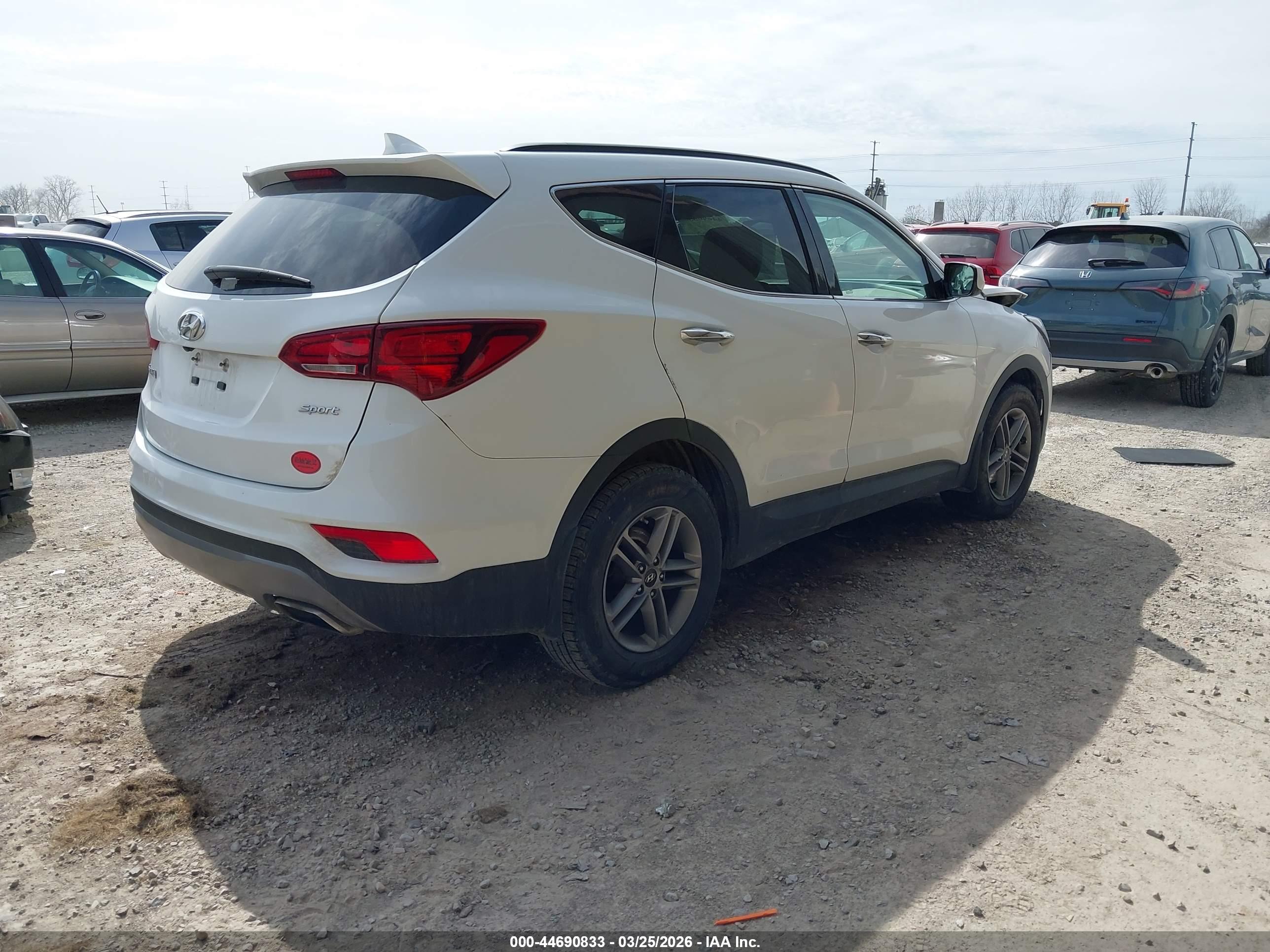 HYUNDAI SANTA image 4