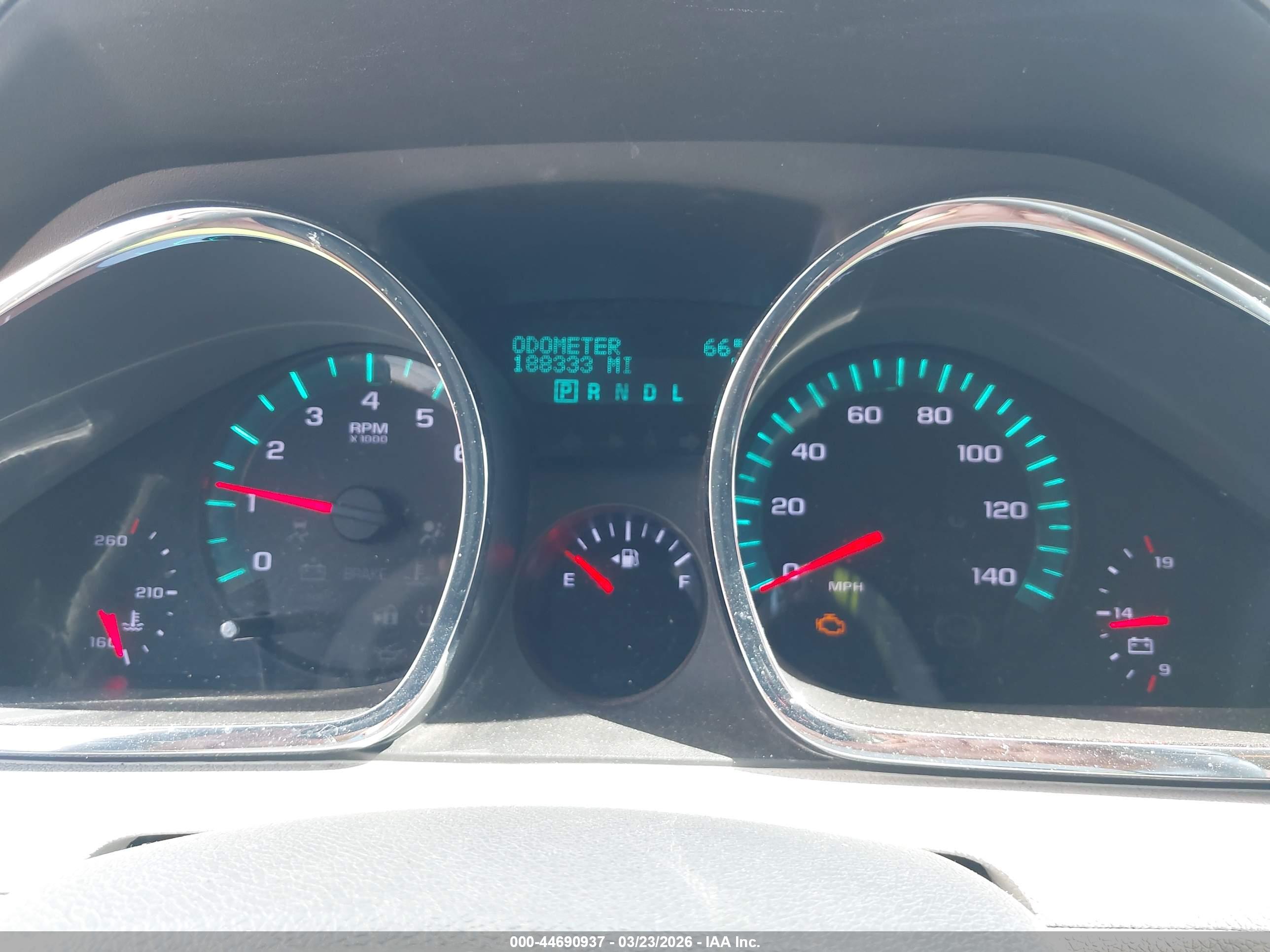 CHEVROLET TRAVERSE image 7