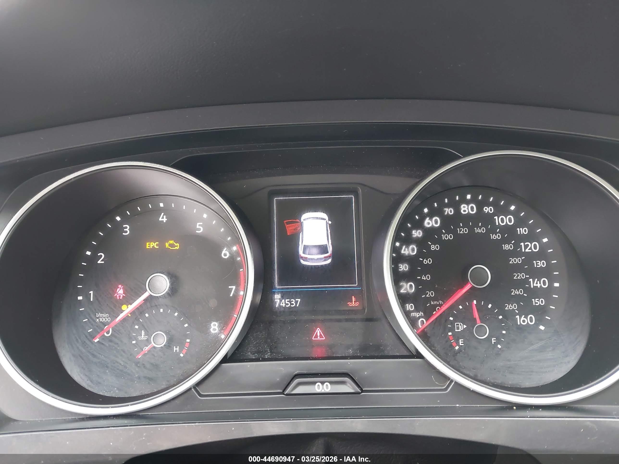 VOLKSWAGEN TIGUAN image 7