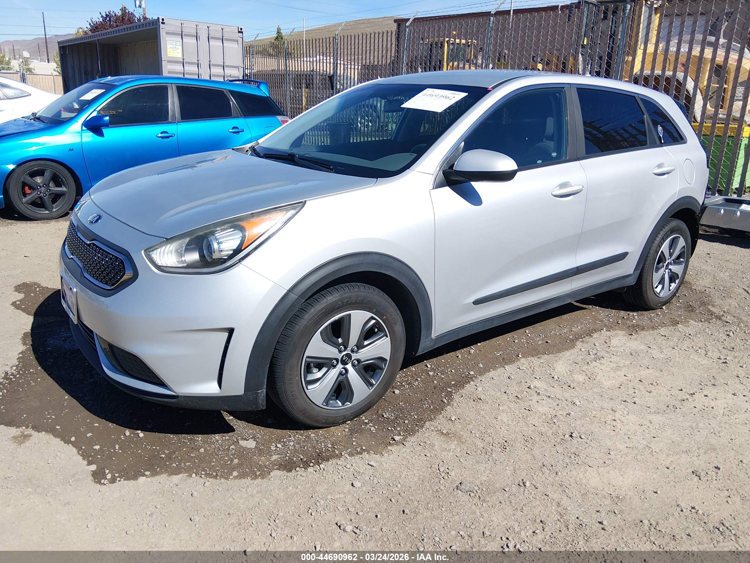 KIA NIRO image 2