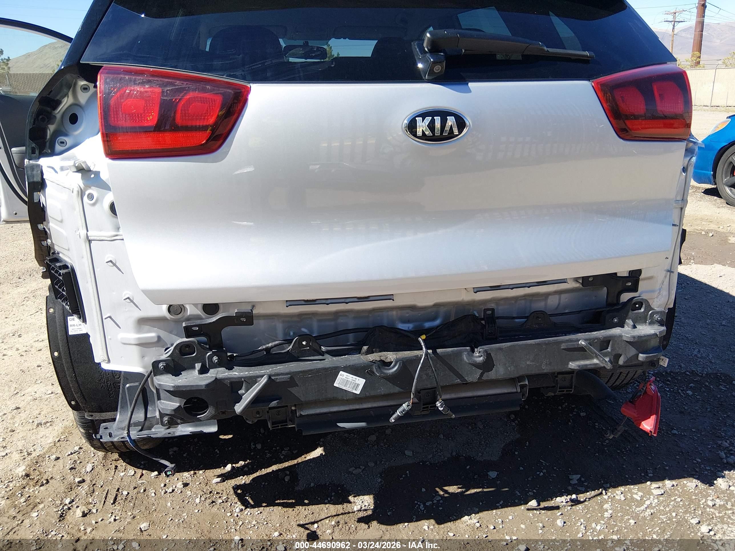 KIA NIRO image 6