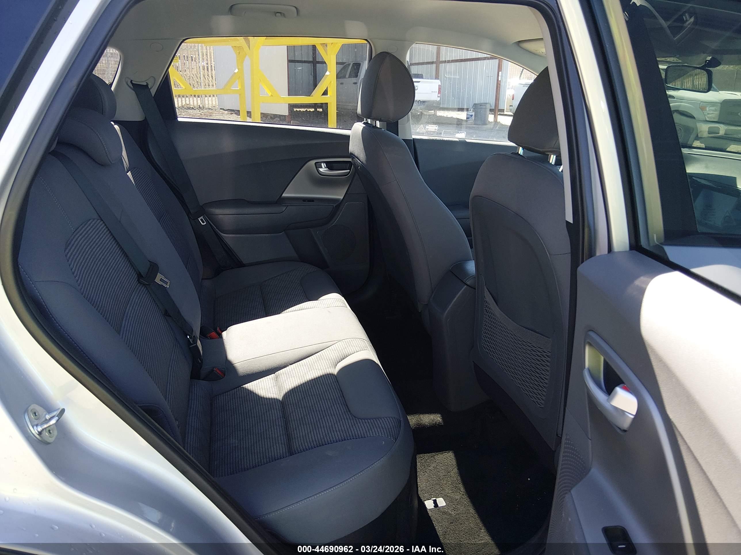 KIA NIRO image 8